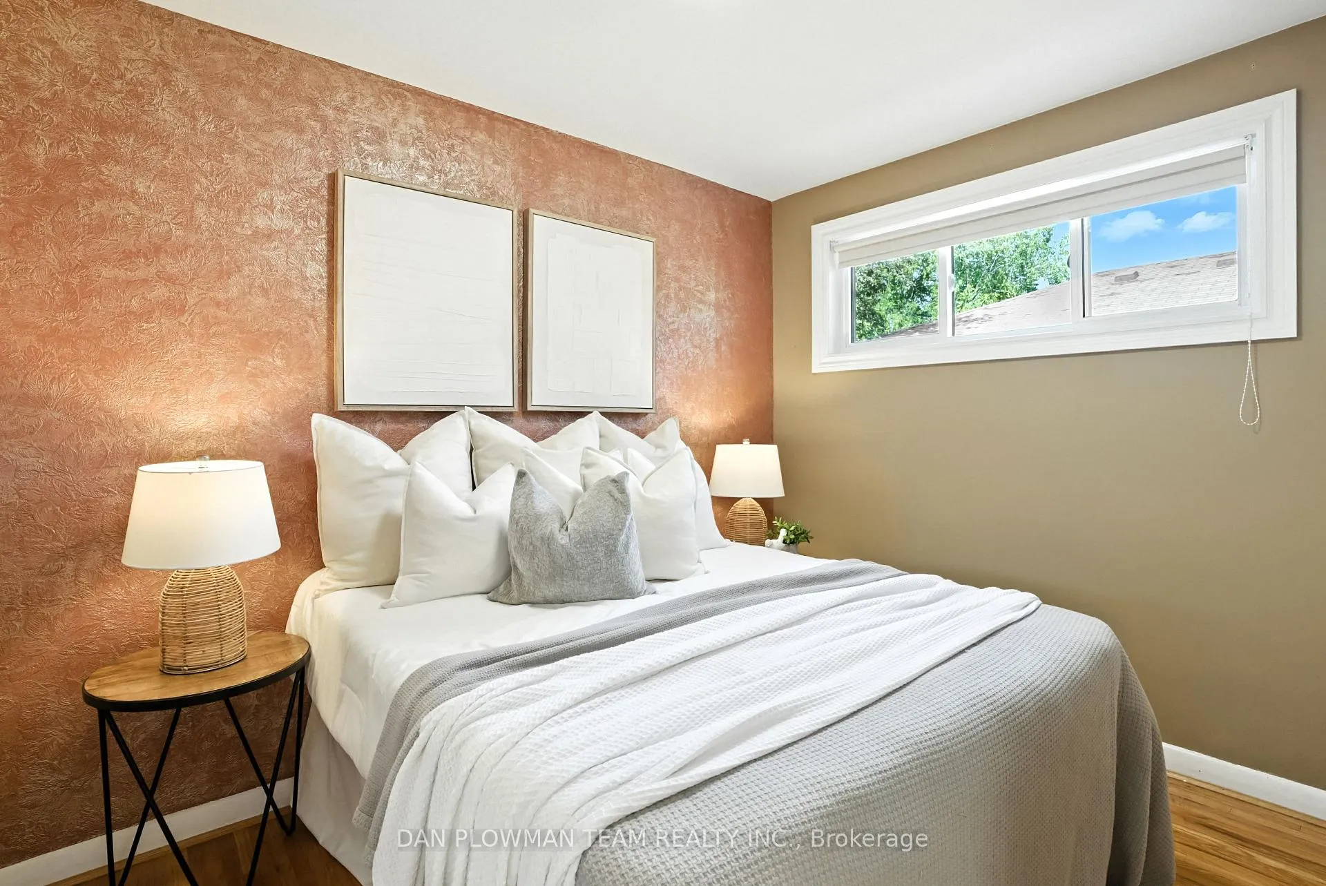 Photo 19 of 1001 Wardman Crescent, Whitby, Williamsburg — HOMEH