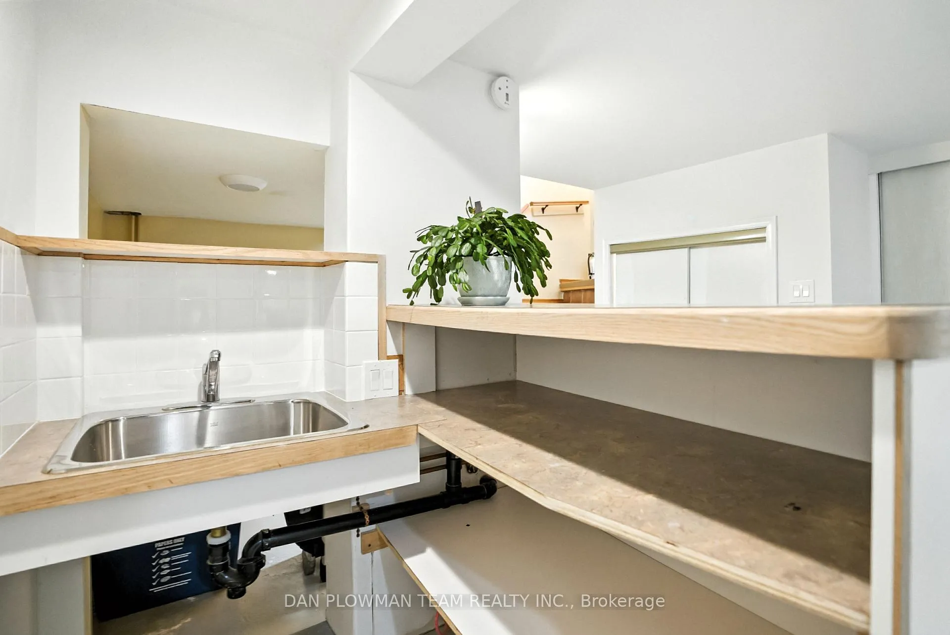 Photo 28 of 1001 Wardman Crescent, Whitby, Williamsburg — HOMEH