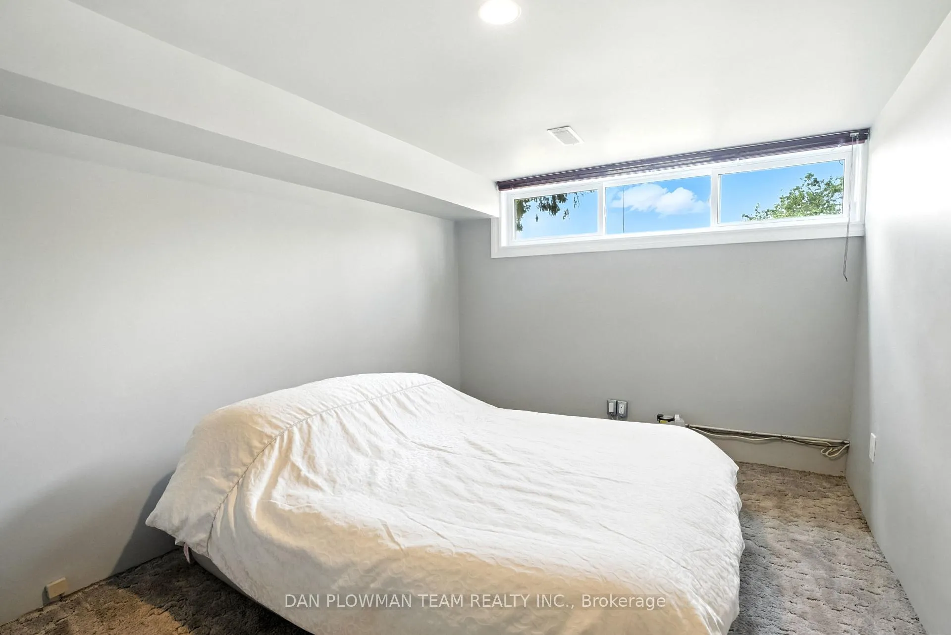 Photo 29 of 1001 Wardman Crescent, Whitby, Williamsburg — HOMEH