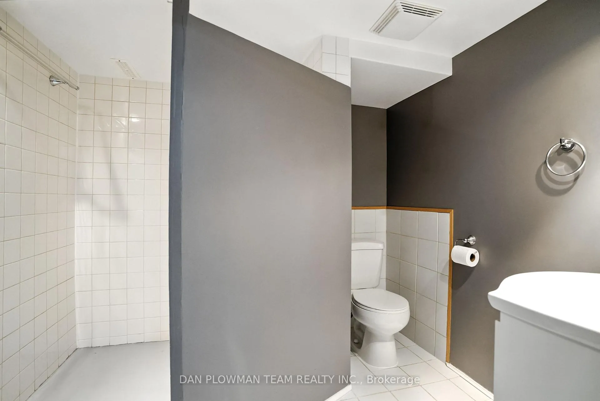 Photo 31 of 1001 Wardman Crescent, Whitby, Williamsburg — HOMEH