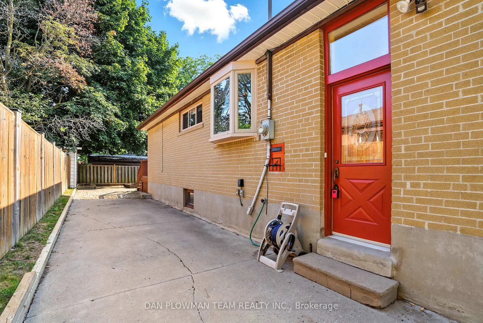 Photo 40 of 1001 Wardman Crescent, Whitby, Williamsburg — HOMEH
