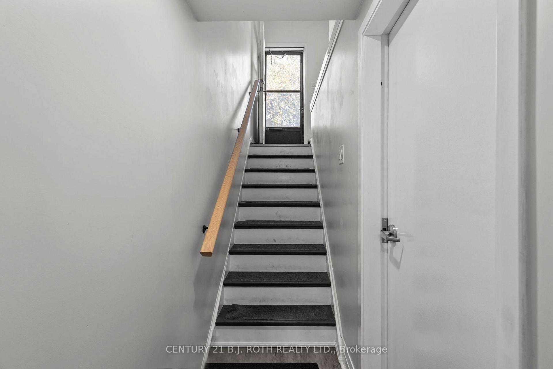 Photo 7 of 215 Rose Street, Barrie, Wellington — HOMEH