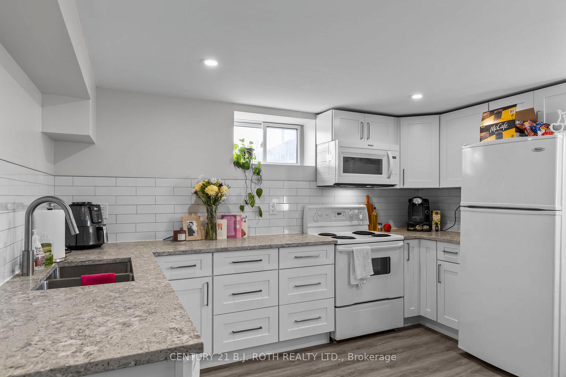 Photo 8 of 215 Rose Street, Barrie, Wellington — HOMEH
