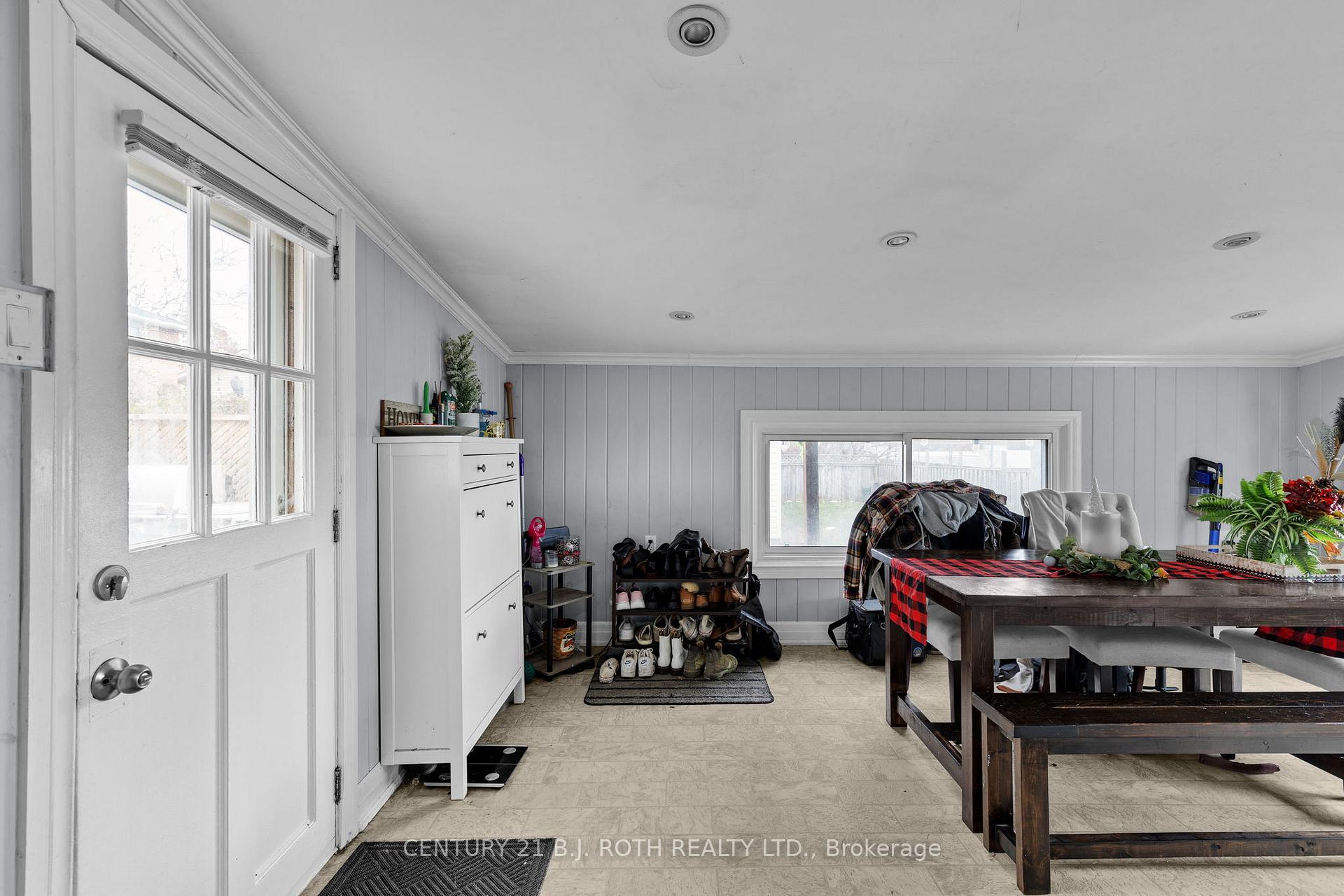 Photo 23 of 215 Rose Street, Barrie, Wellington — HOMEH