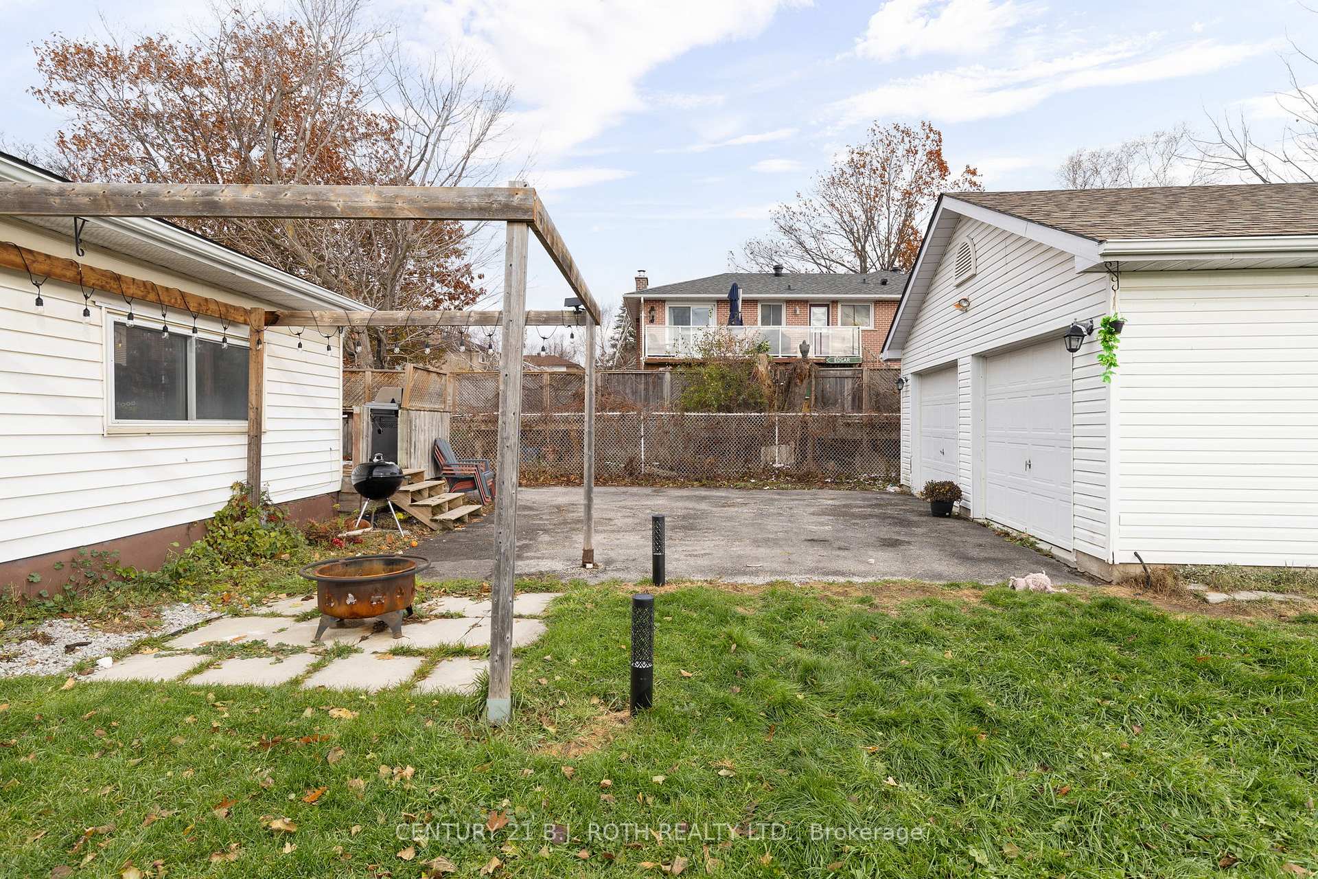 Photo 32 of 215 Rose Street, Barrie, Wellington — HOMEH