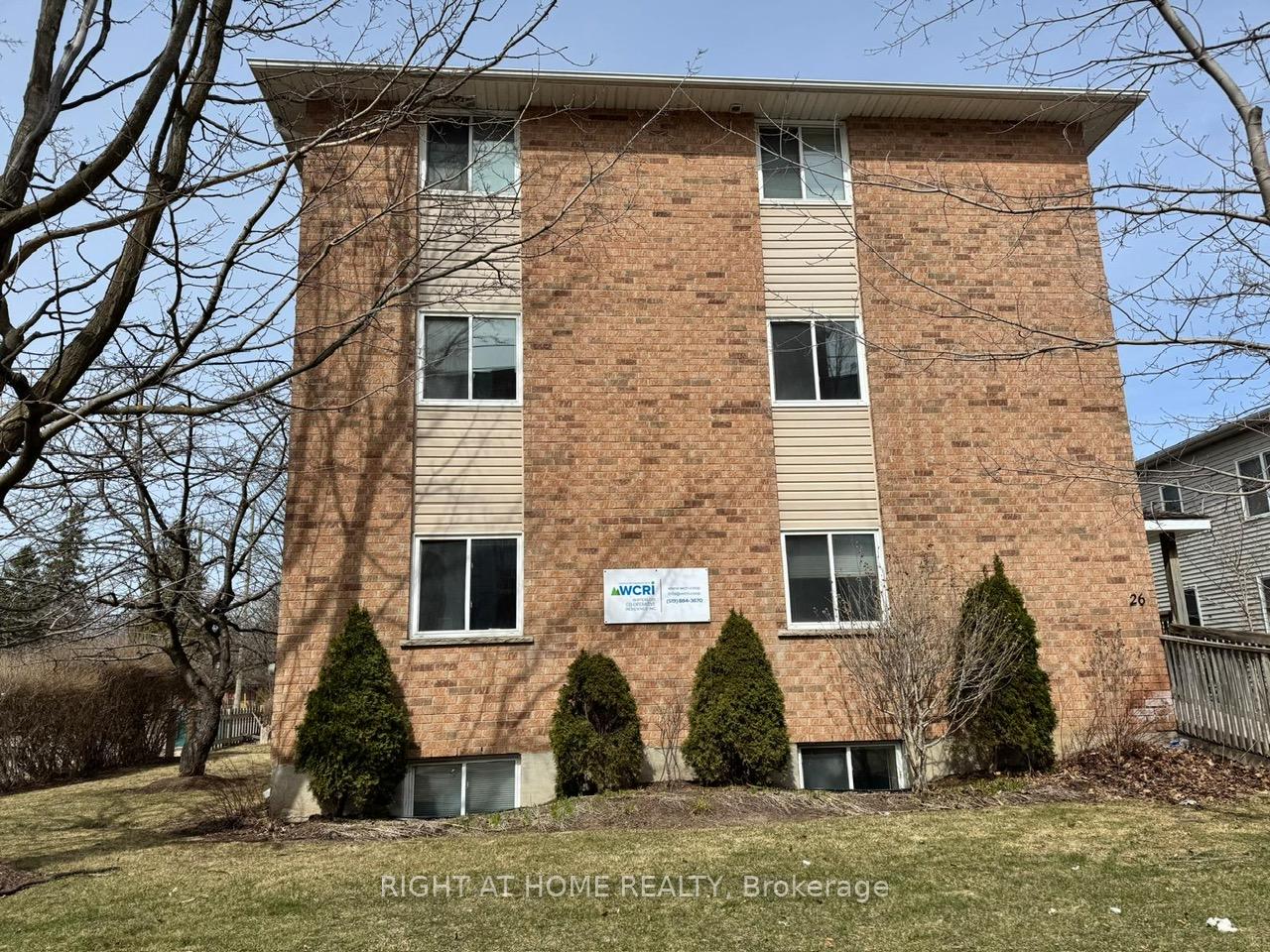 Photo 7 of 26 Columbia Street W, Waterloo — HOMEH