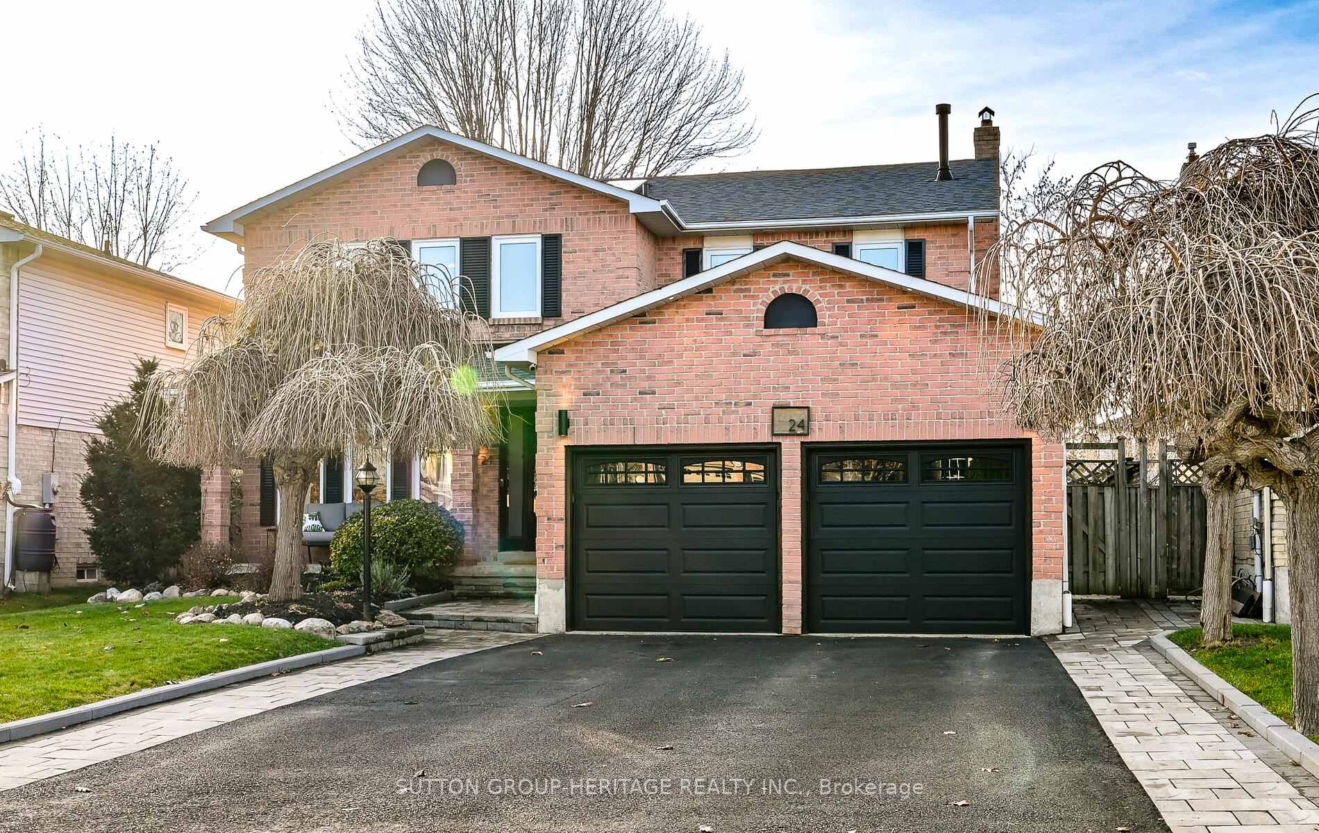 Photo 4 of 24 Gladiola Court, Whitby, Rolling Acres — HOMEH
