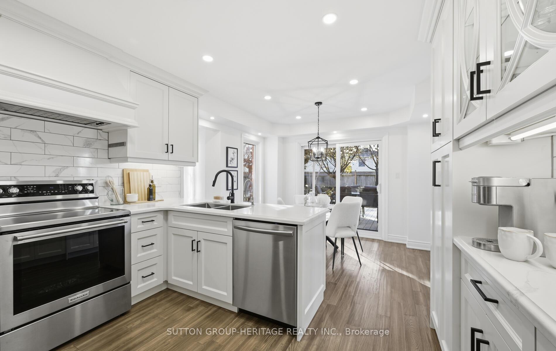 Photo 12 of 24 Gladiola Court, Whitby, Rolling Acres — HOMEH
