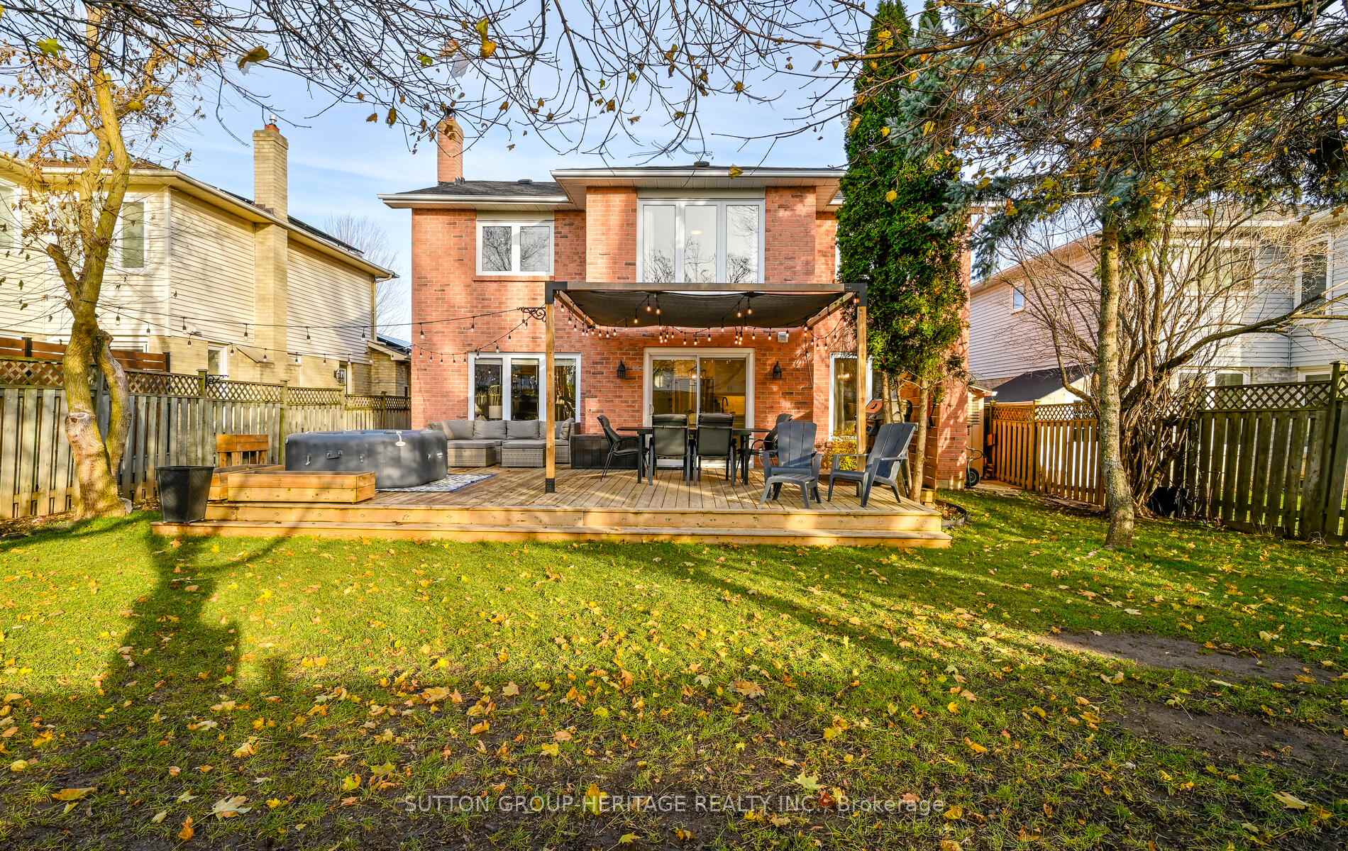 Photo 48 of 24 Gladiola Court, Whitby, Rolling Acres — HOMEH