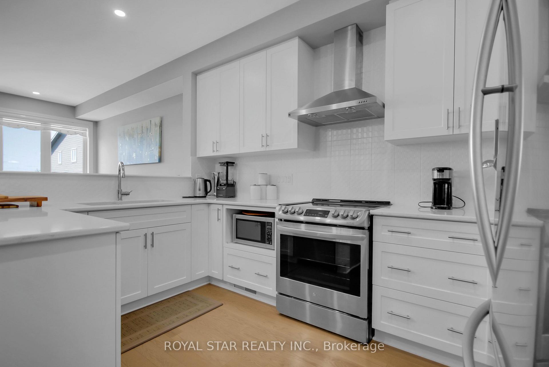 Photo 5 of 110 Nepeta Crescent, Ottawa, Blossom Park/Kemp Park/Findlay Creek — HOMEH