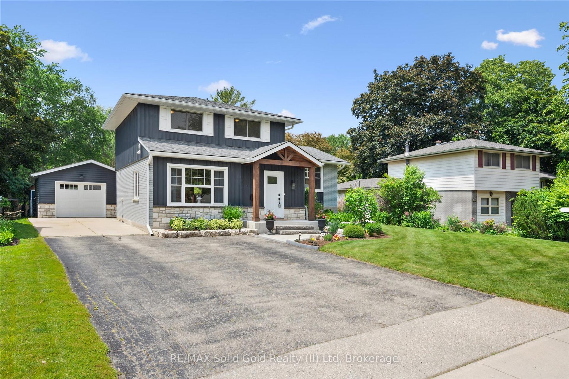 Photo 3 of 125 Macgregor Crescent, Waterloo — HOMEH