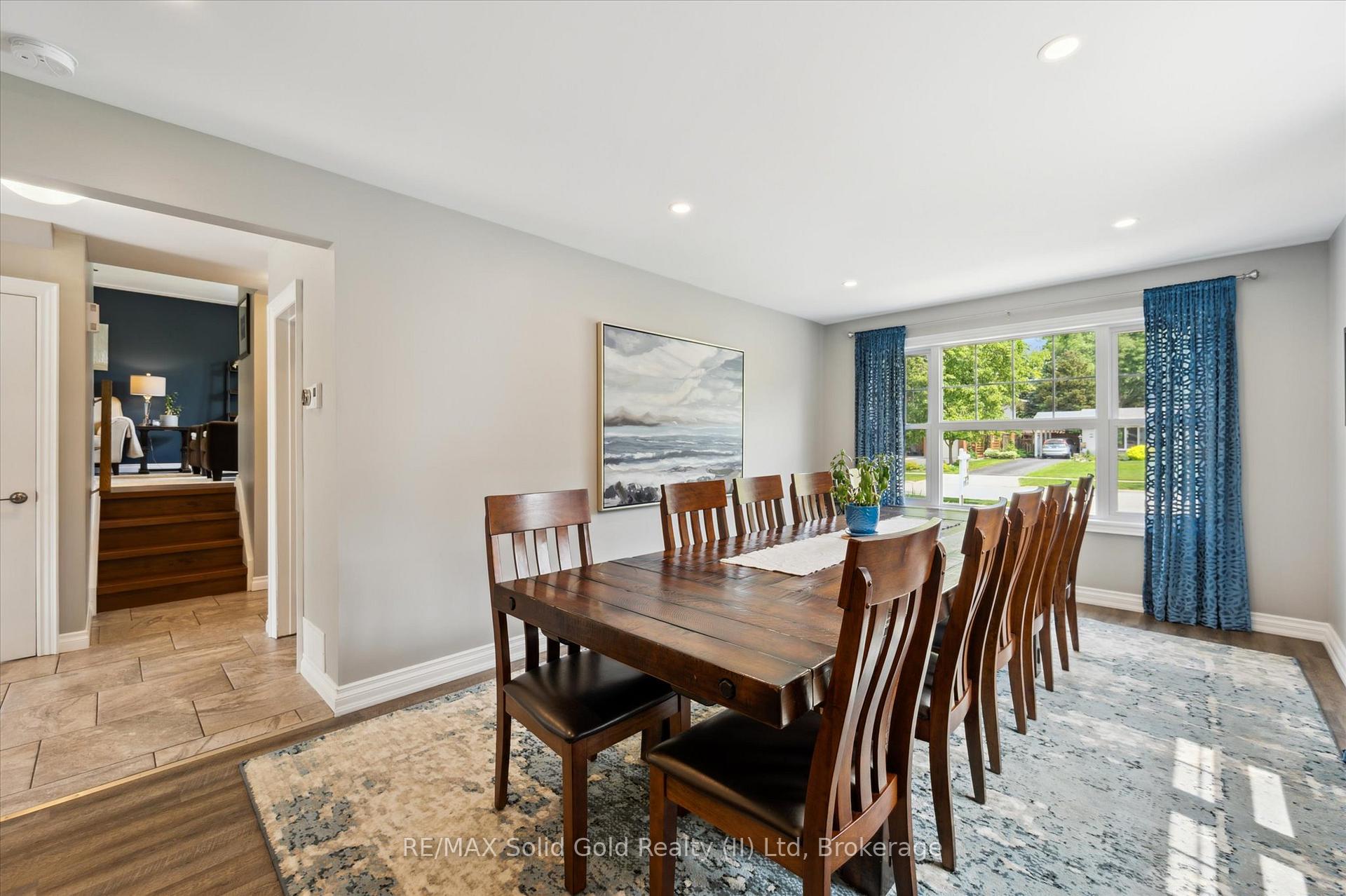 Photo 8 of 125 Macgregor Crescent, Waterloo — HOMEH