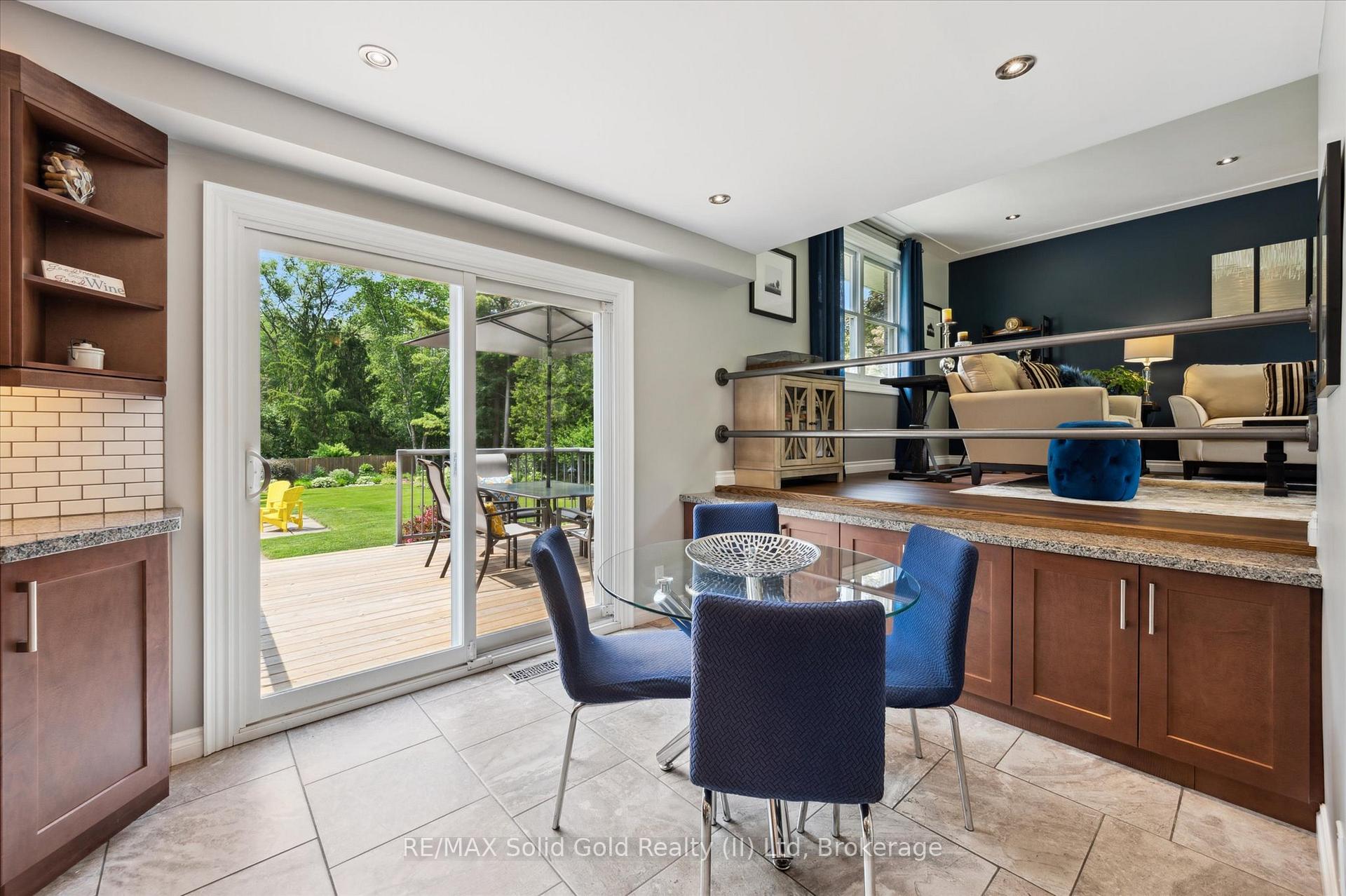 Photo 9 of 125 Macgregor Crescent, Waterloo — HOMEH