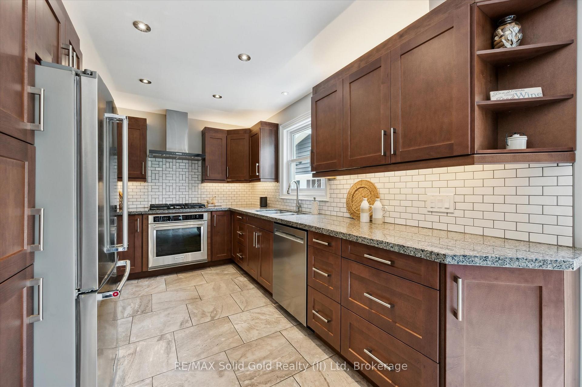Photo 10 of 125 Macgregor Crescent, Waterloo — HOMEH