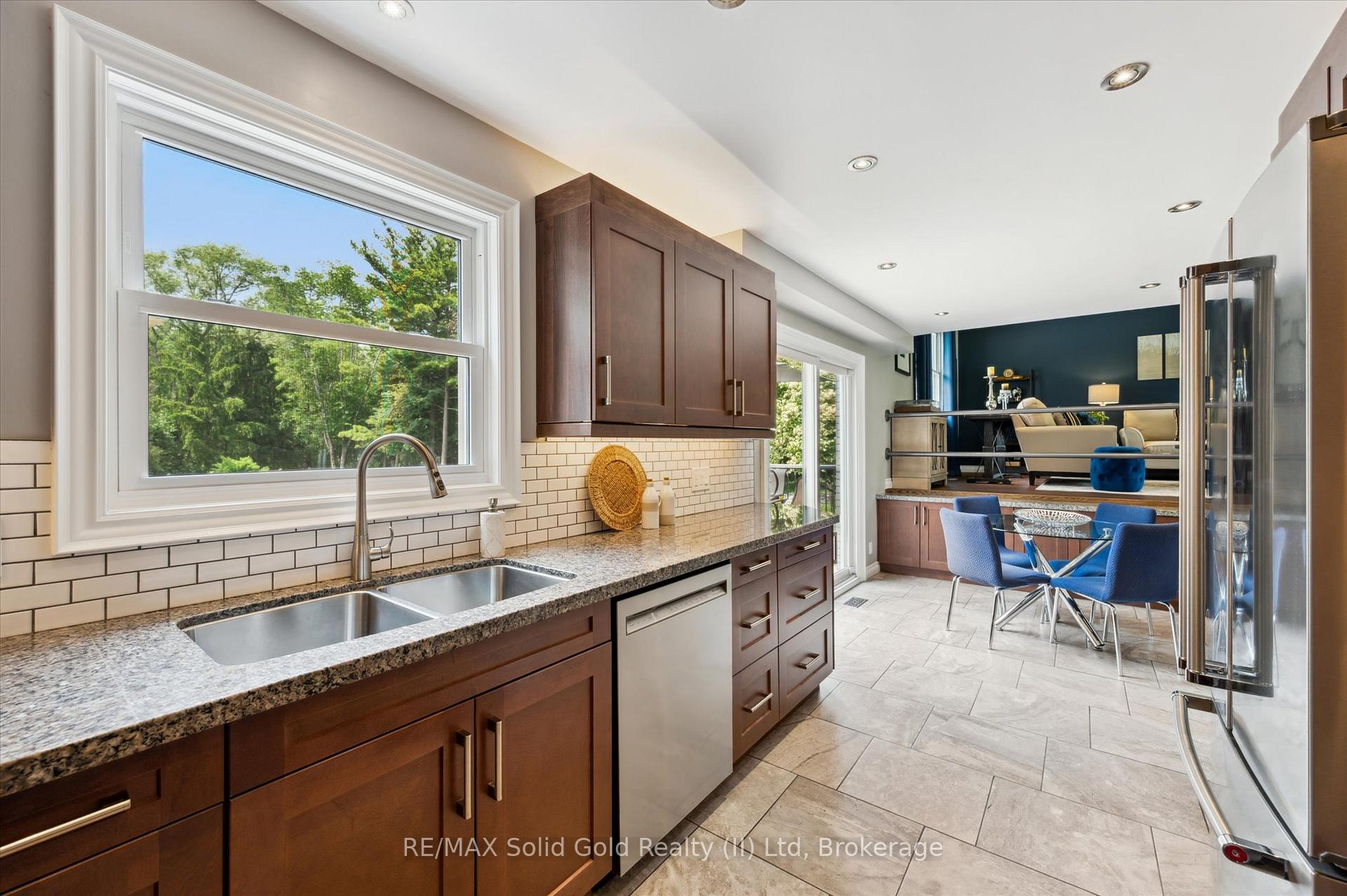 Photo 12 of 125 Macgregor Crescent, Waterloo — HOMEH