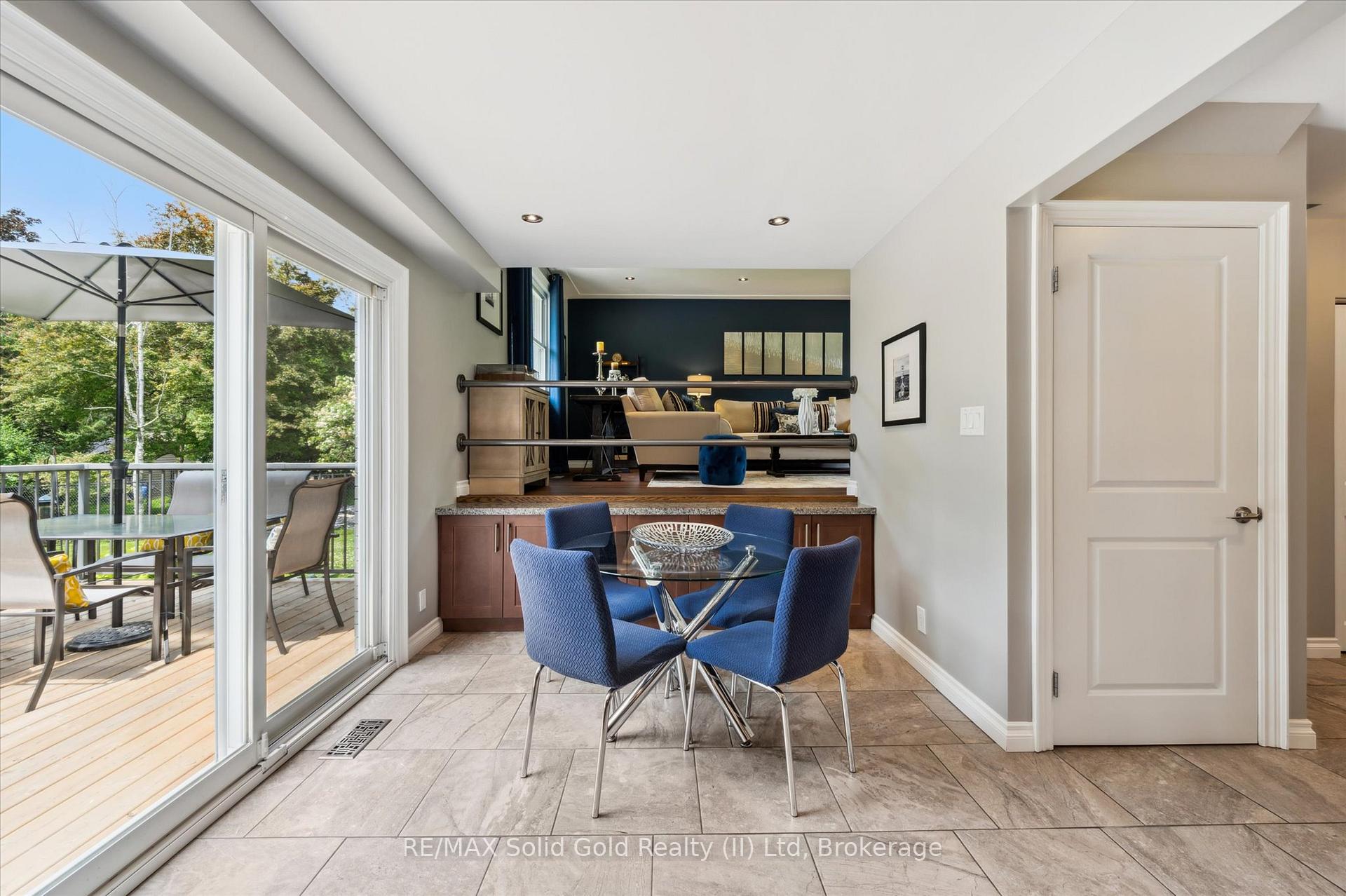 Photo 15 of 125 Macgregor Crescent, Waterloo — HOMEH