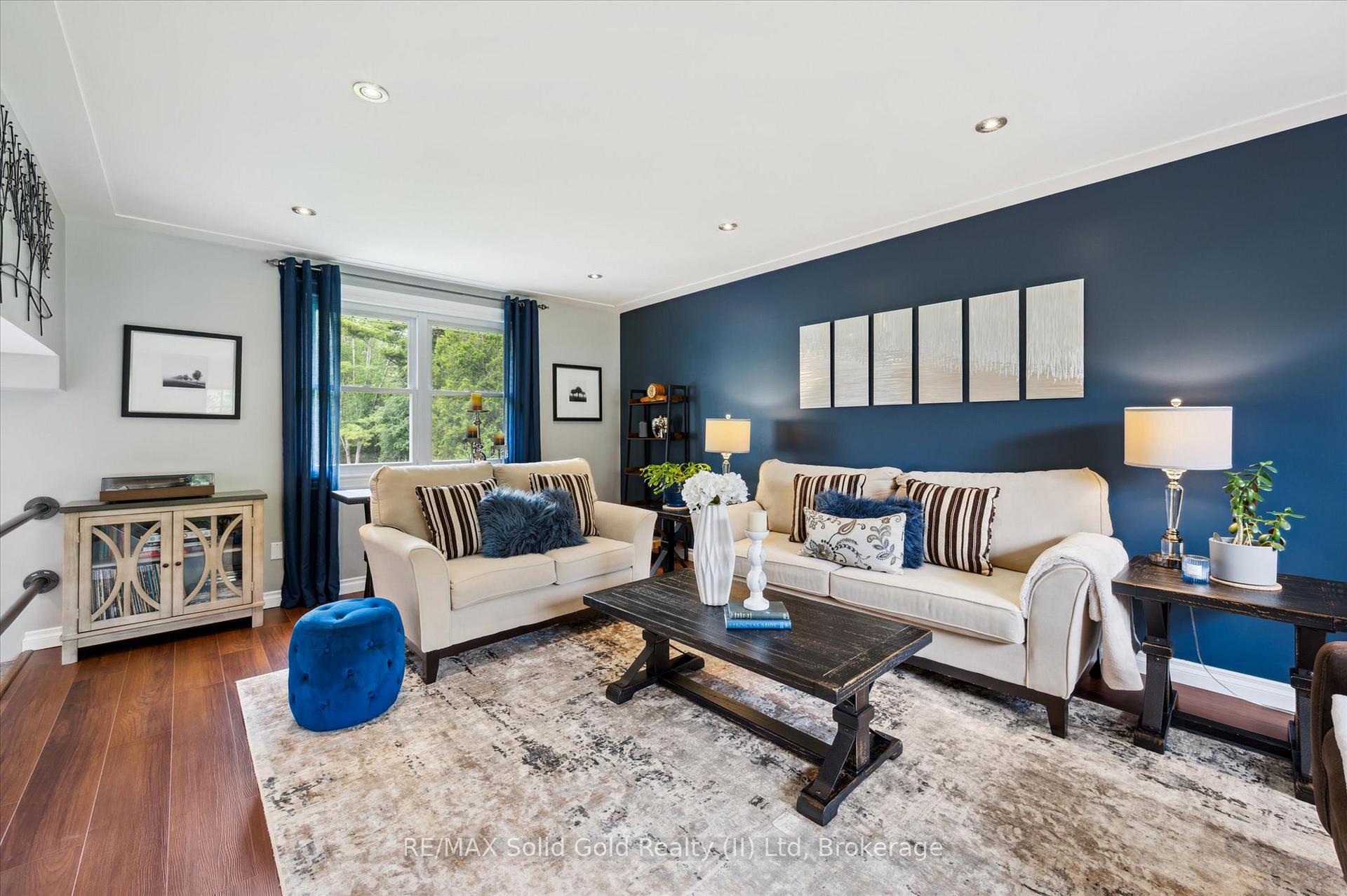 Photo 16 of 125 Macgregor Crescent, Waterloo — HOMEH