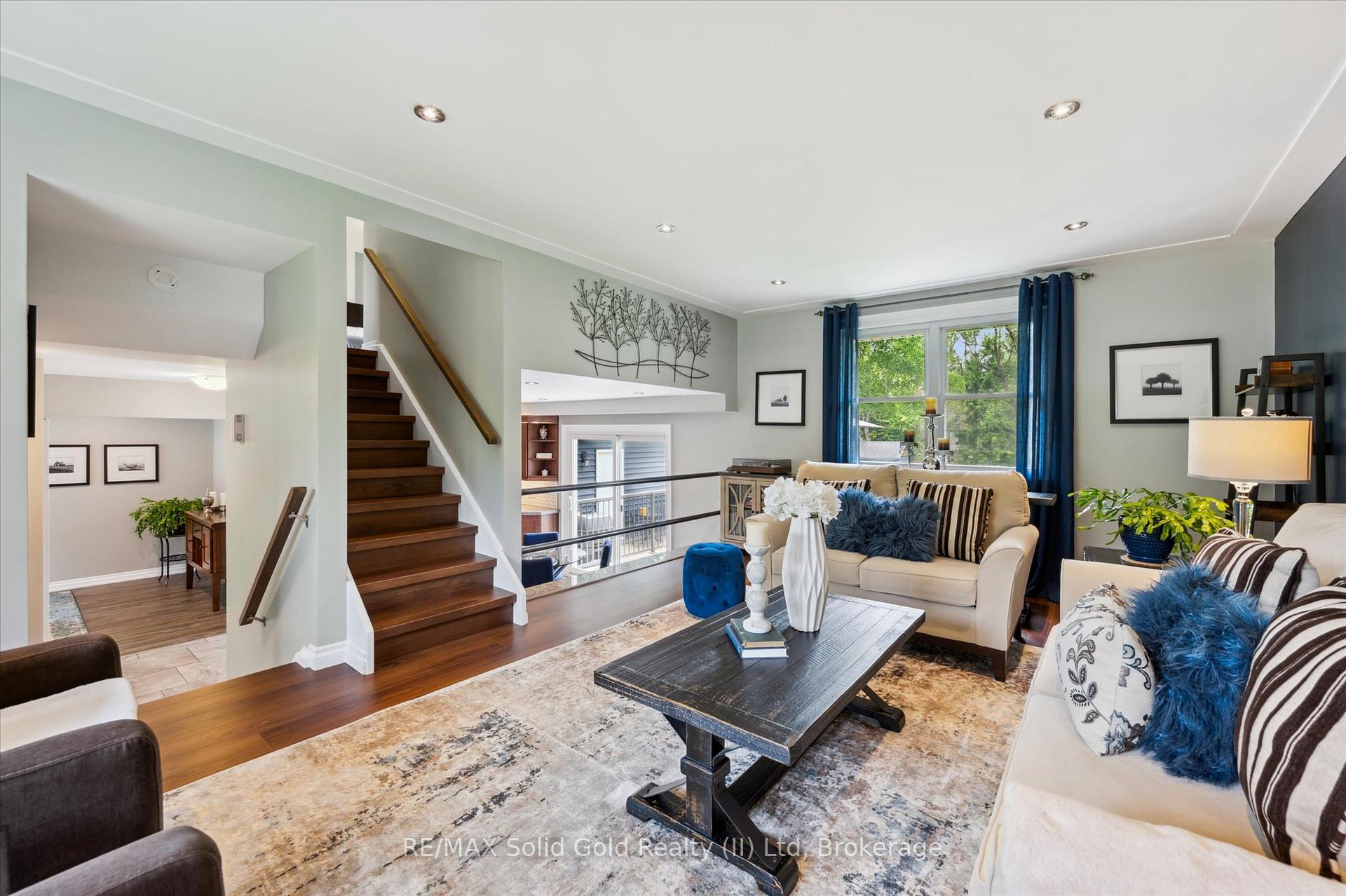 Photo 18 of 125 Macgregor Crescent, Waterloo — HOMEH