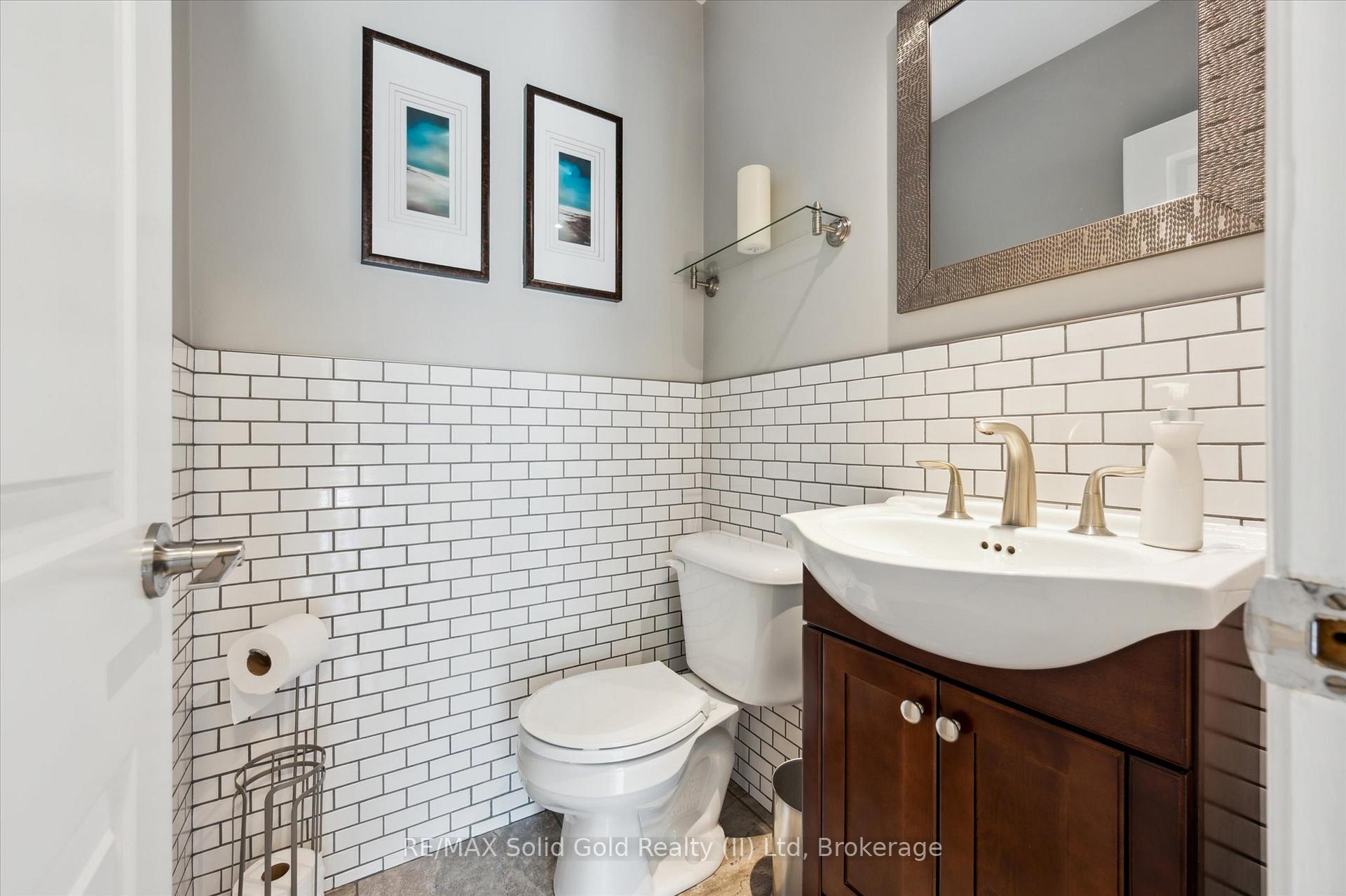 Photo 19 of 125 Macgregor Crescent, Waterloo — HOMEH