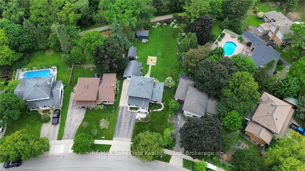 Photo 45 of 125 Macgregor Crescent, Waterloo — HOMEH