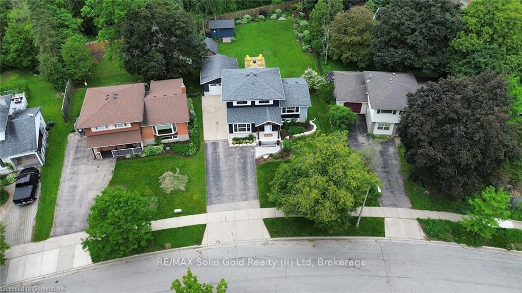 Photo 48 of 125 Macgregor Crescent, Waterloo — HOMEH