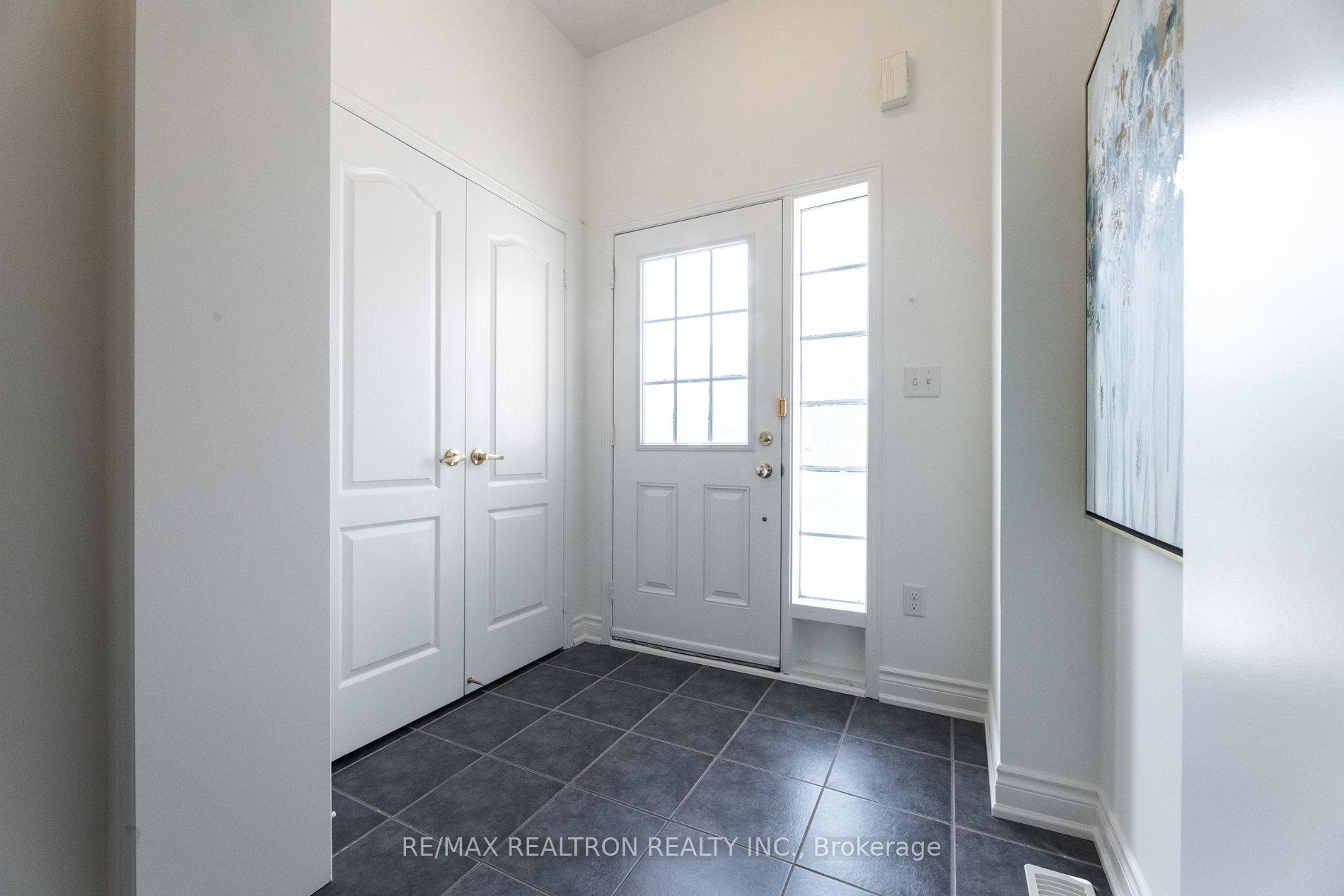 Photo 4 of 18 Summerside Avenue, Whitby, Taunton North — HOMEH