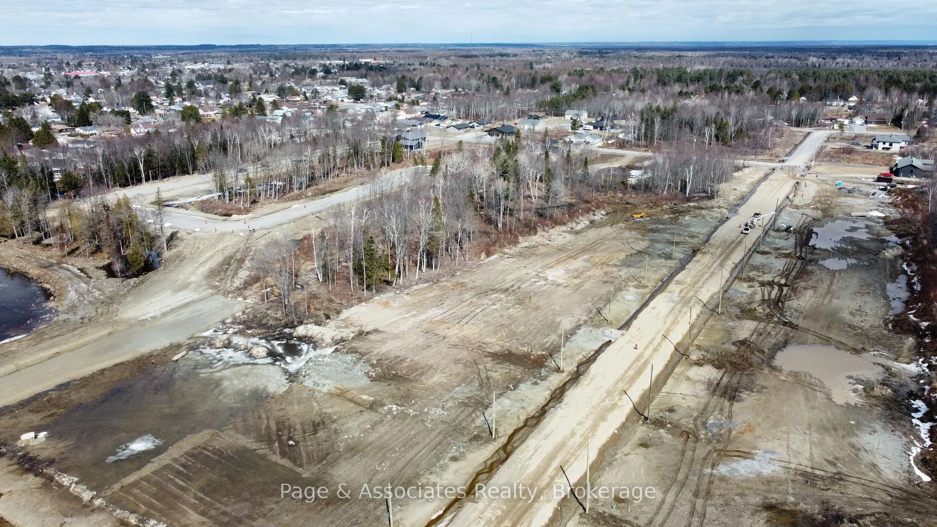 Photo 9 of 54 Alexe Street, West Nipissing, Sturgeon Falls — HOMEH