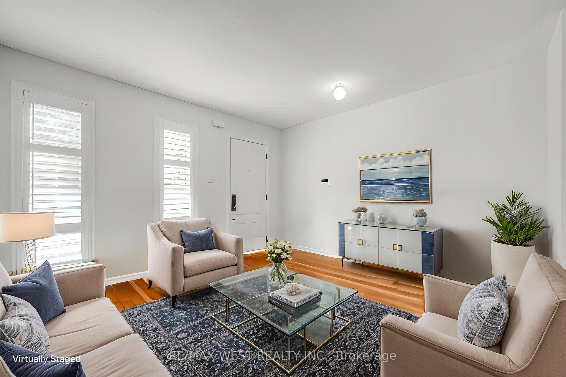 Photo 6 of 294 Hawkview Boulevard, Vaughan, Vellore Village — HOMEH