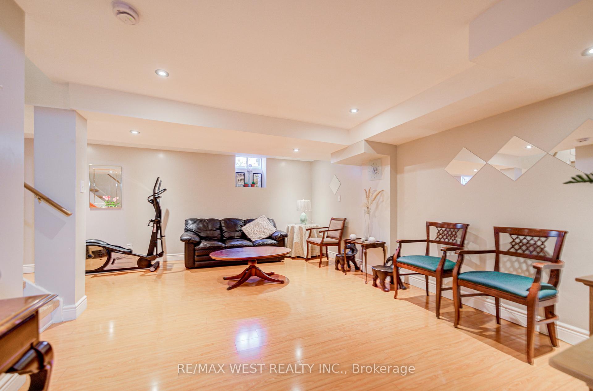 Photo 17 of 294 Hawkview Boulevard, Vaughan, Vellore Village — HOMEH