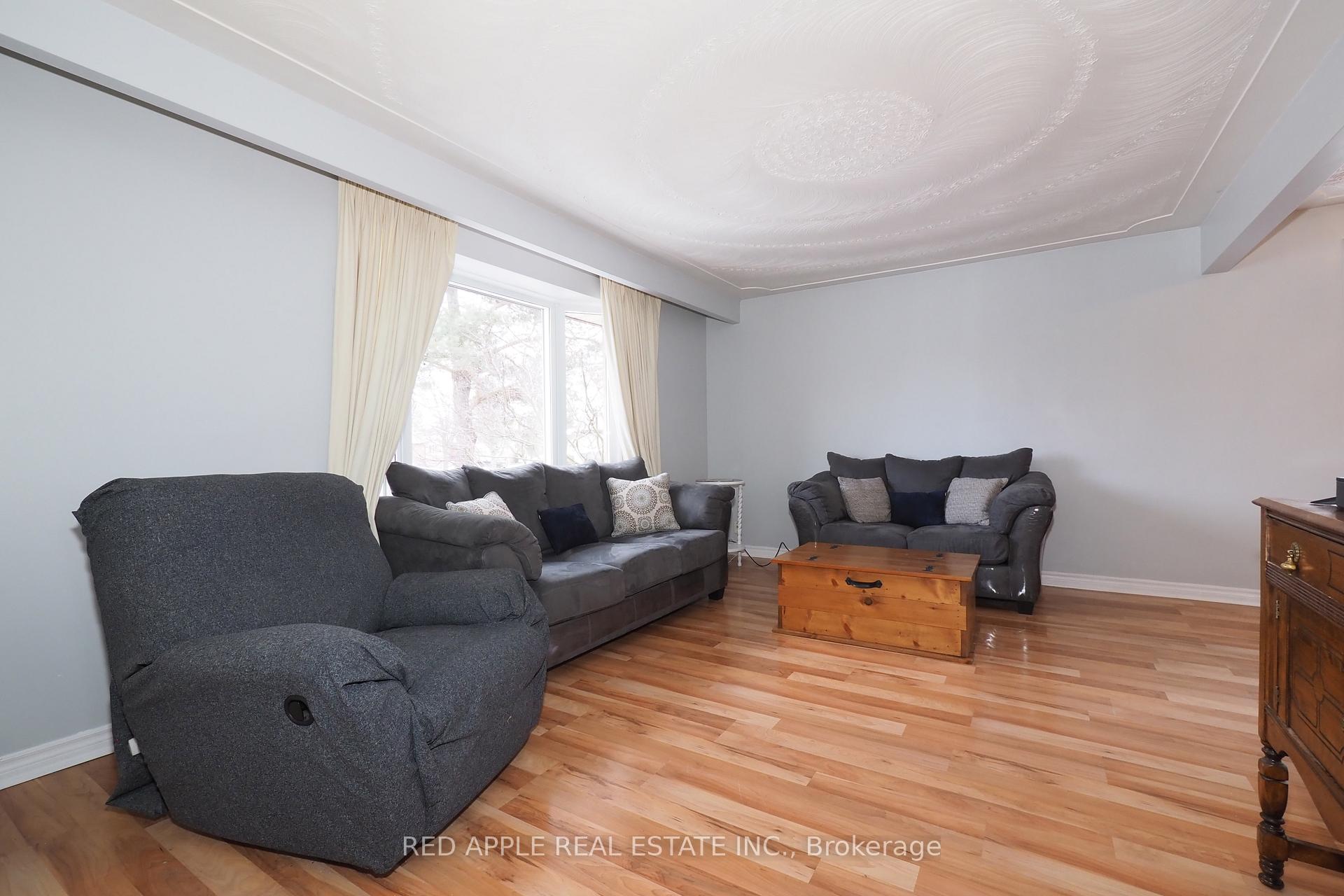 Photo 6 of 113 Deerberry Place, Waterloo — HOMEH