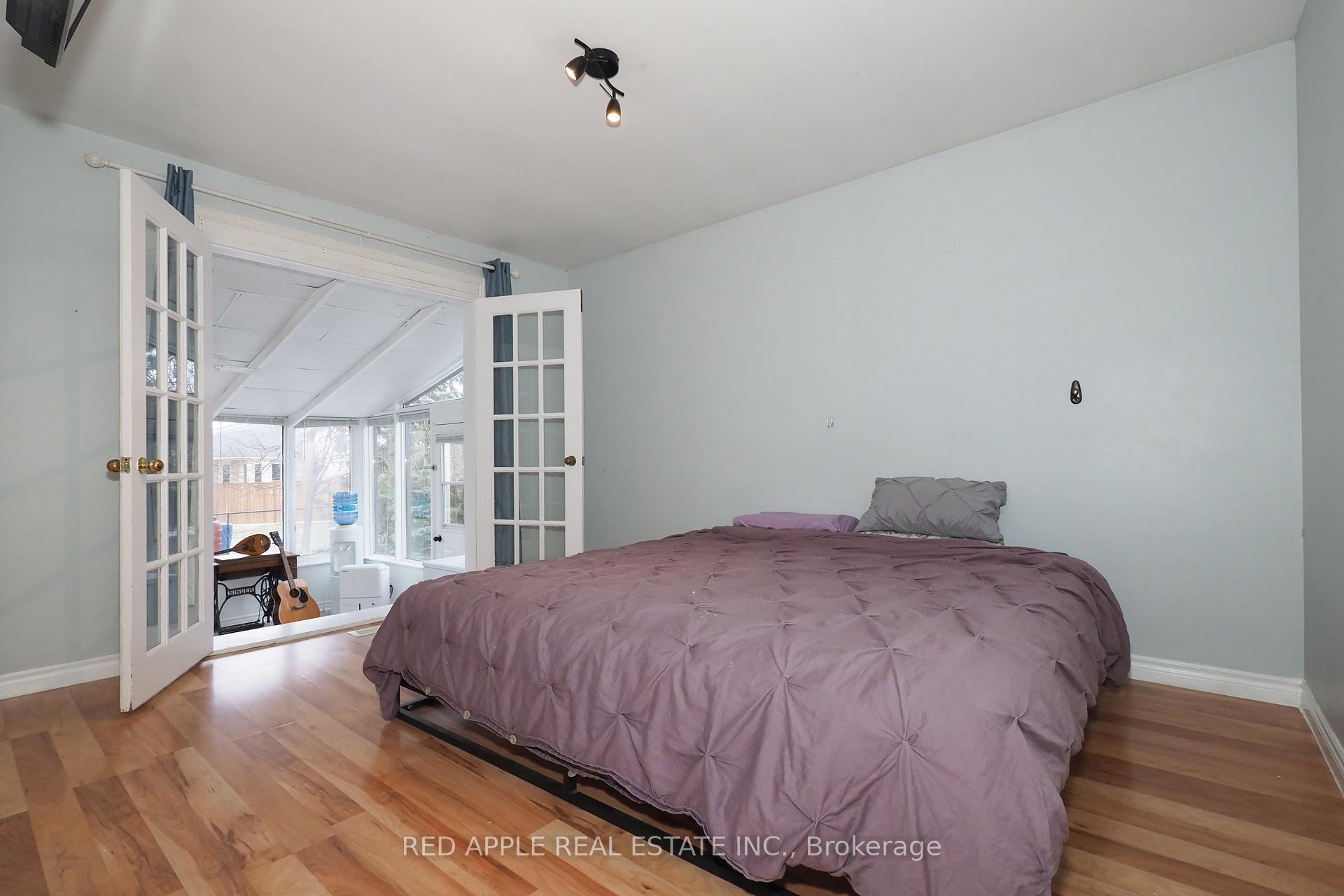 Photo 16 of 113 Deerberry Place, Waterloo — HOMEH