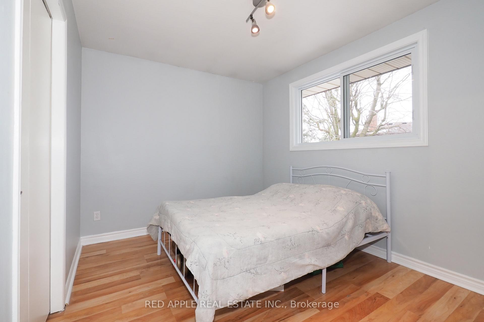 Photo 20 of 113 Deerberry Place, Waterloo — HOMEH