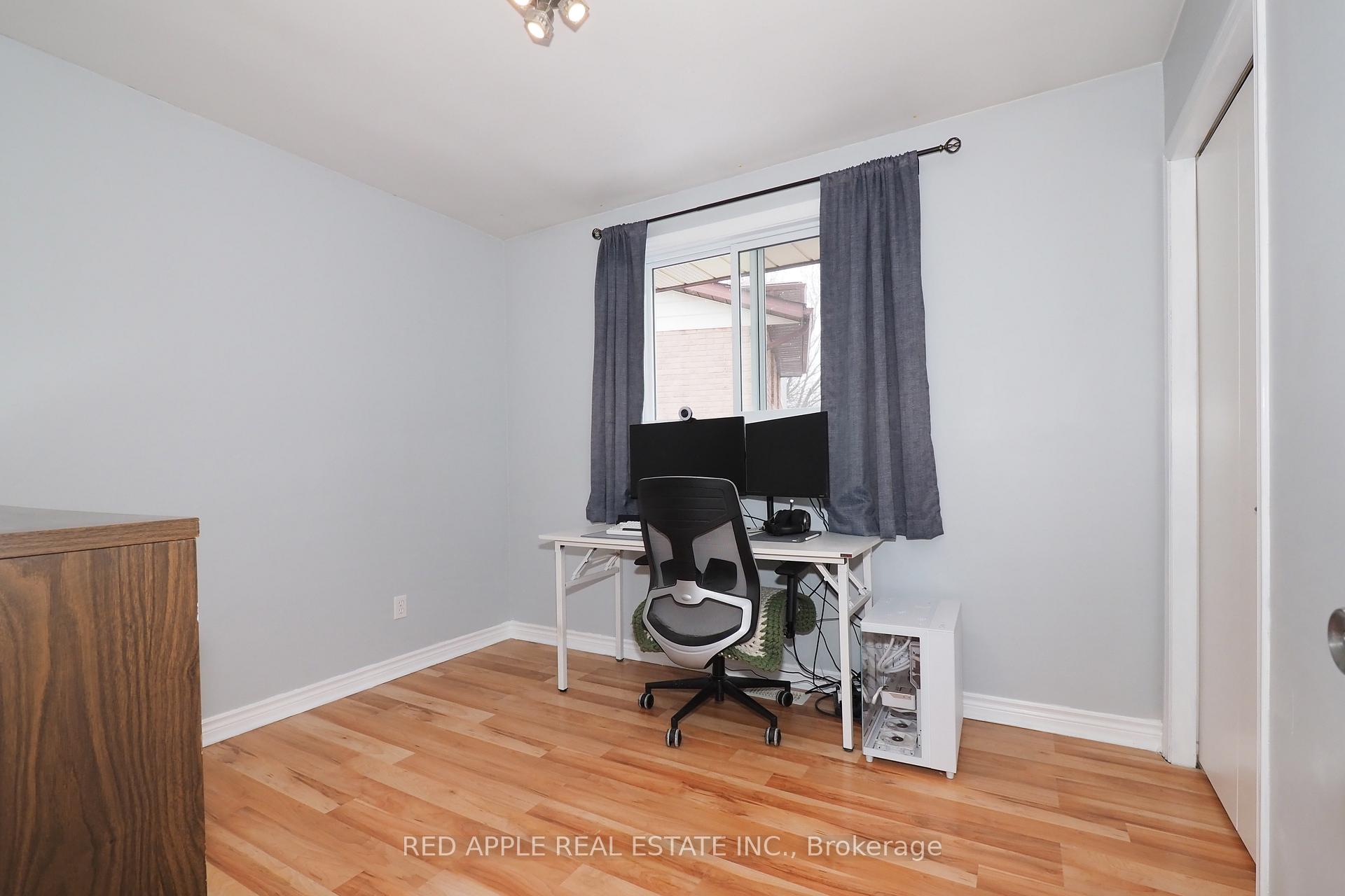 Photo 21 of 113 Deerberry Place, Waterloo — HOMEH