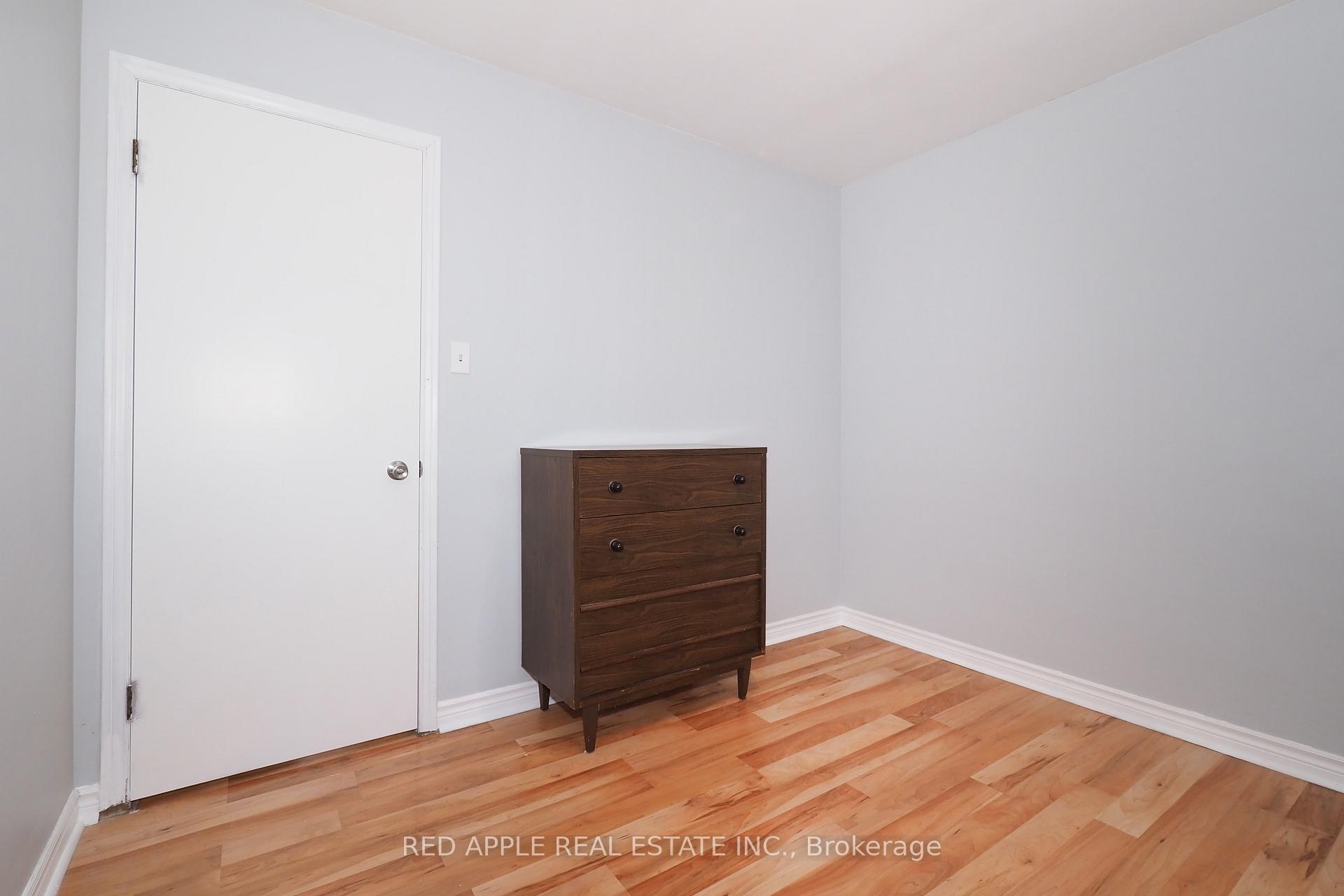 Photo 22 of 113 Deerberry Place, Waterloo — HOMEH