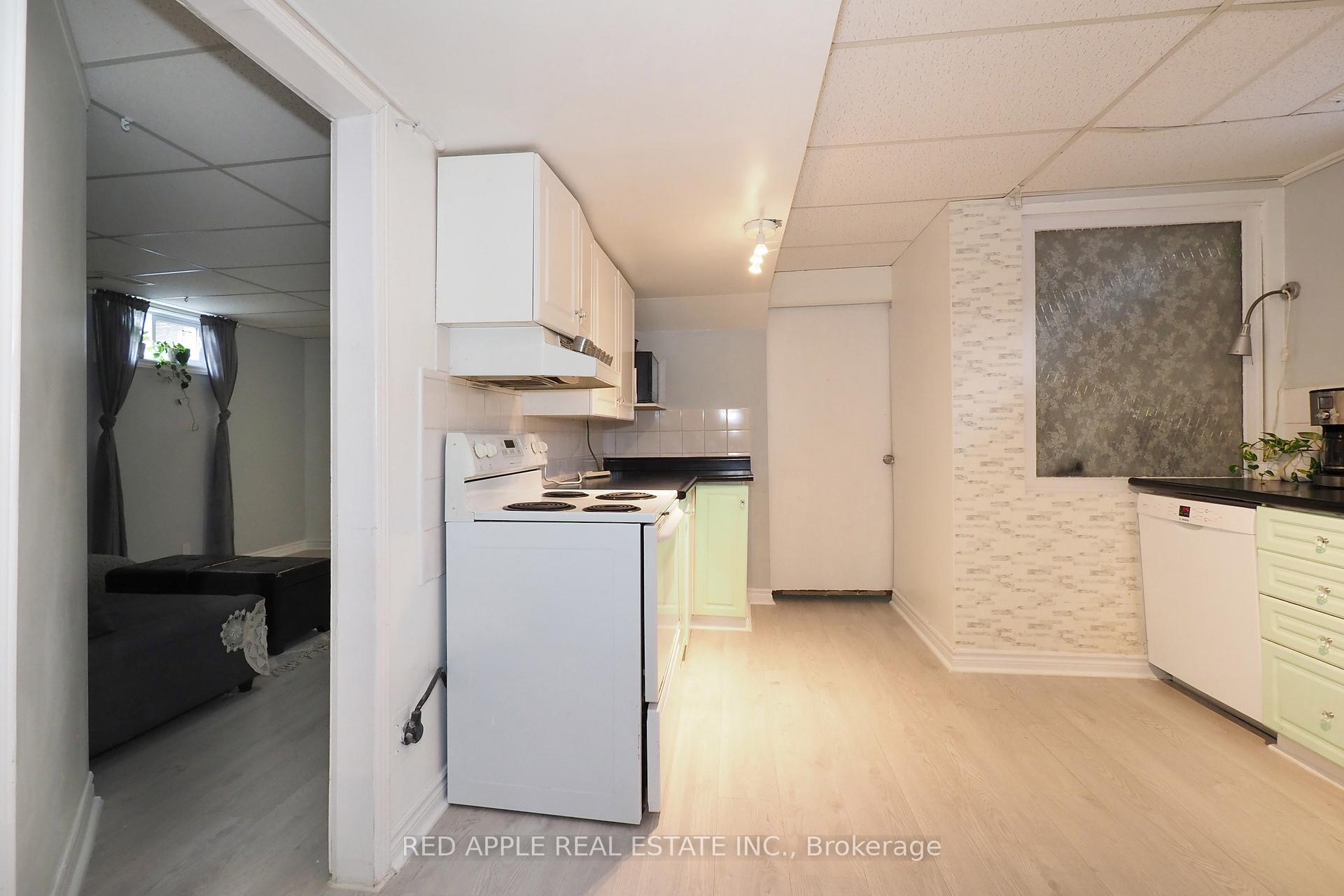 Photo 28 of 113 Deerberry Place, Waterloo — HOMEH