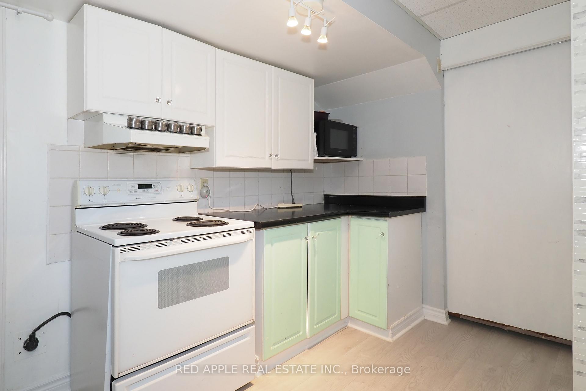 Photo 29 of 113 Deerberry Place, Waterloo — HOMEH