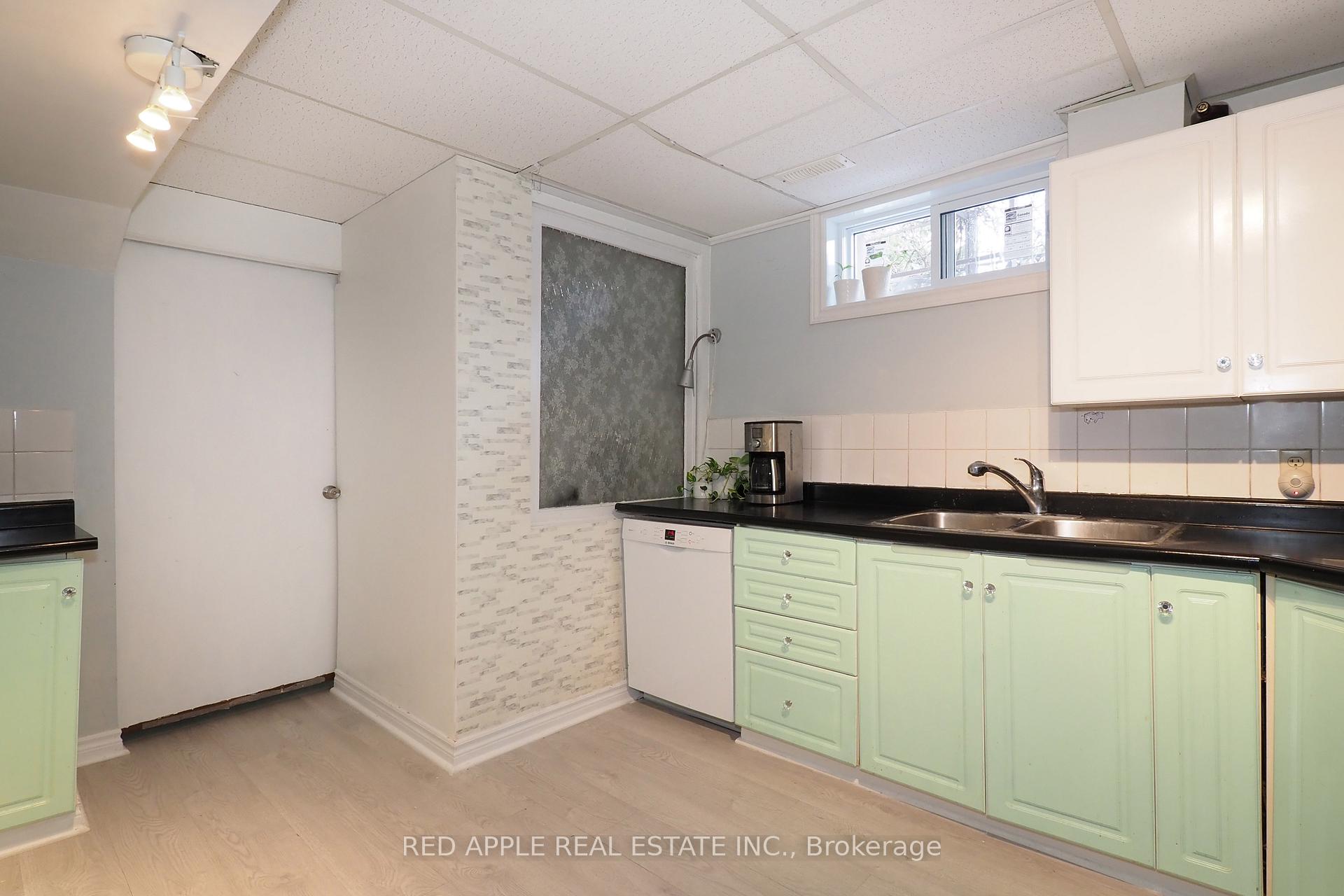 Photo 30 of 113 Deerberry Place, Waterloo — HOMEH