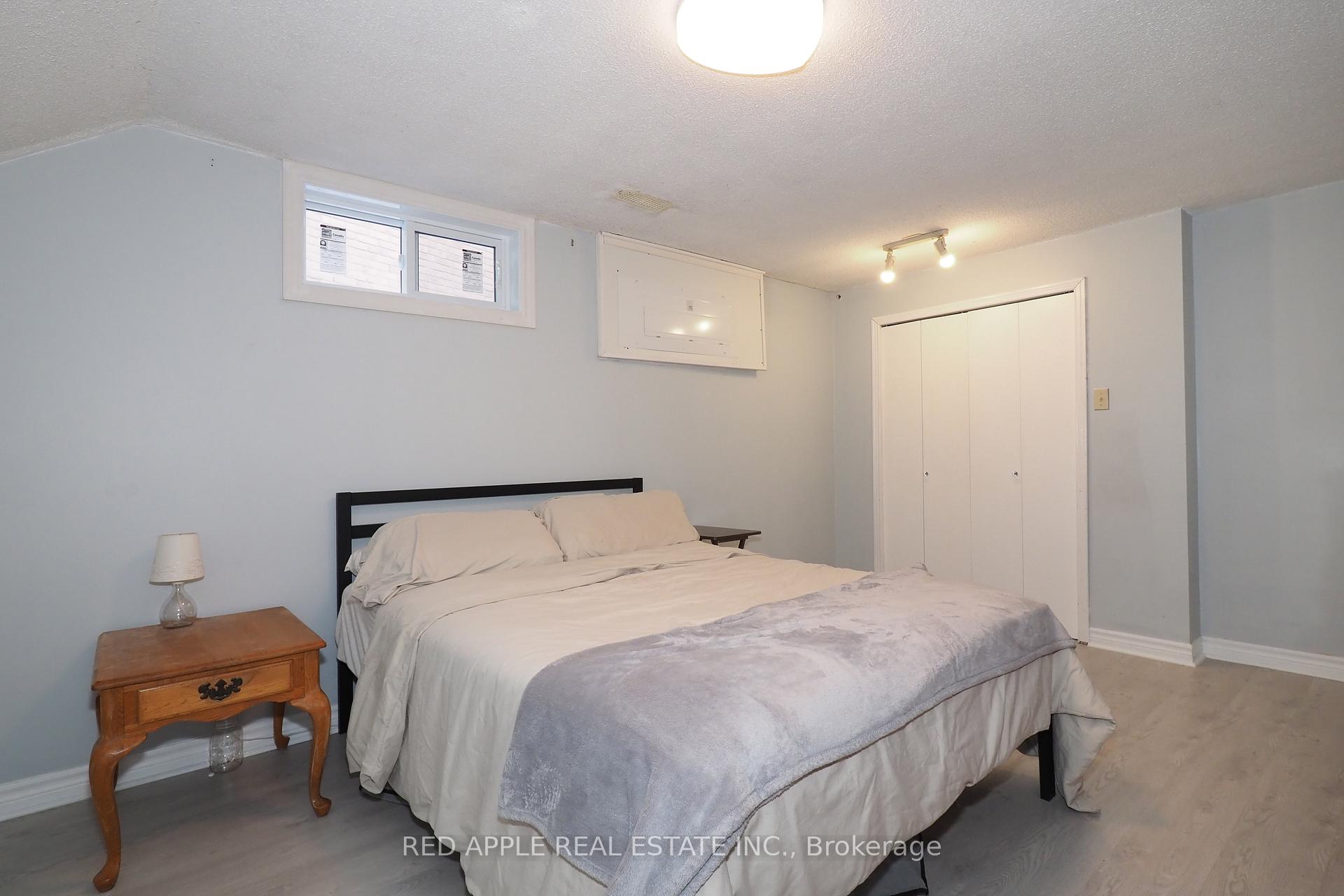 Photo 34 of 113 Deerberry Place, Waterloo — HOMEH
