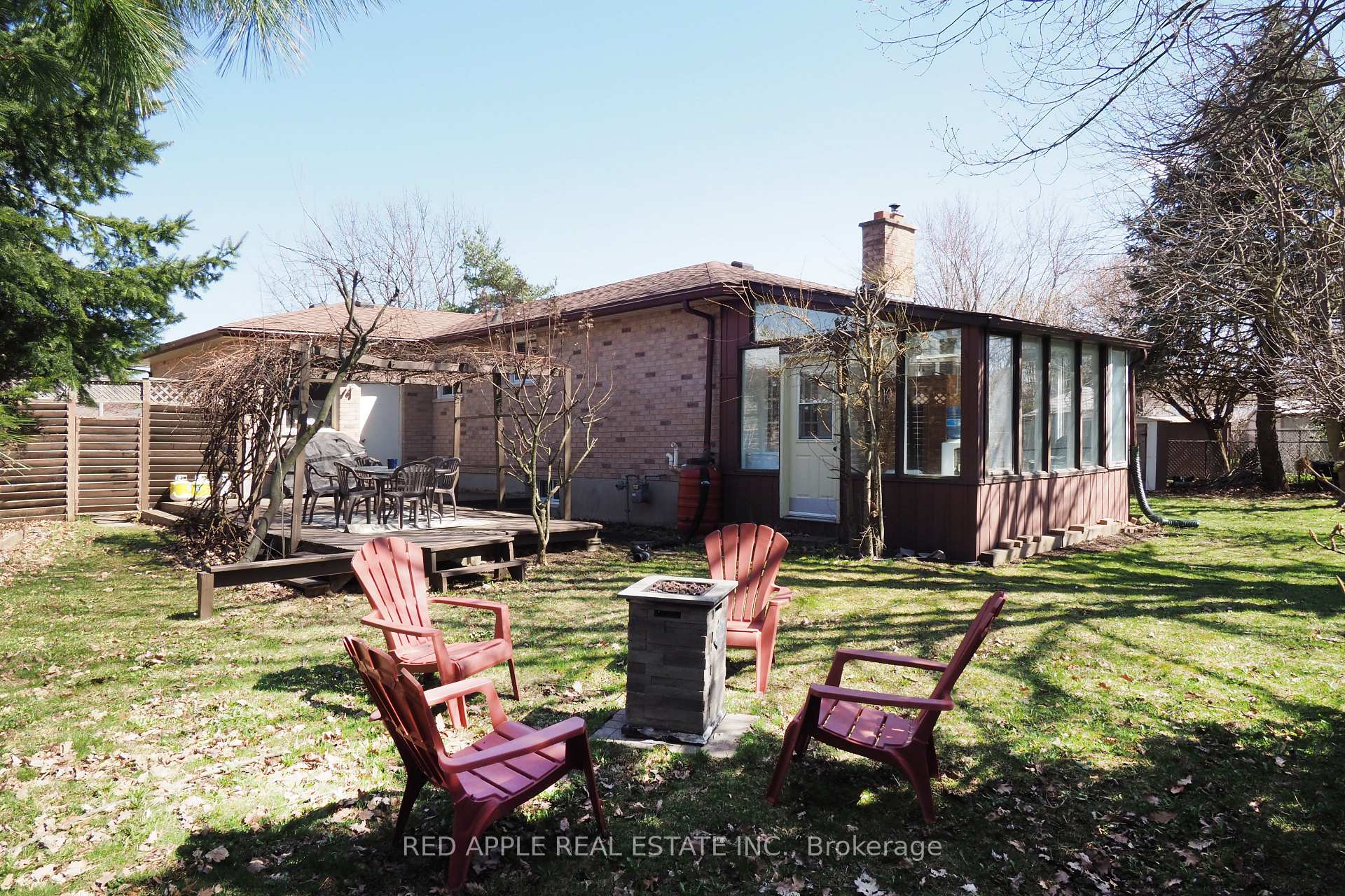 Photo 38 of 113 Deerberry Place, Waterloo — HOMEH