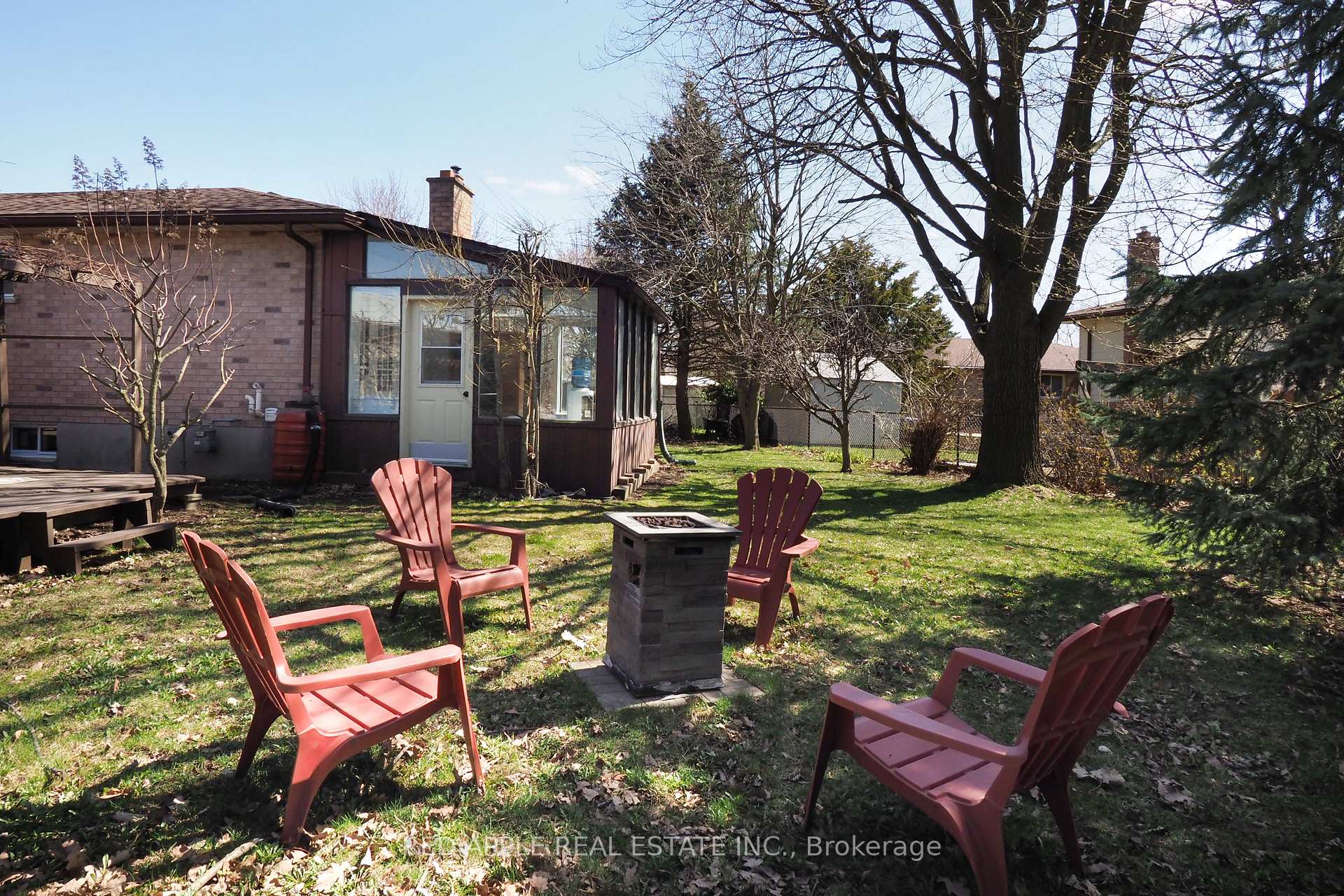 Photo 39 of 113 Deerberry Place, Waterloo — HOMEH