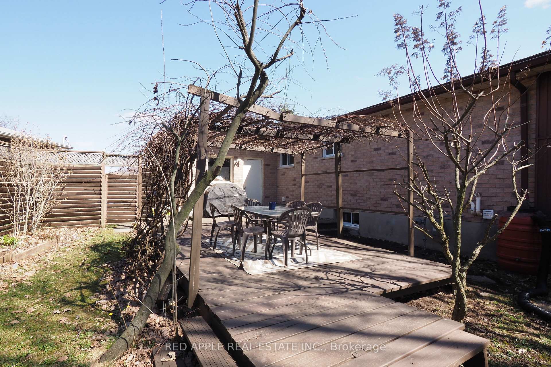 Photo 42 of 113 Deerberry Place, Waterloo — HOMEH