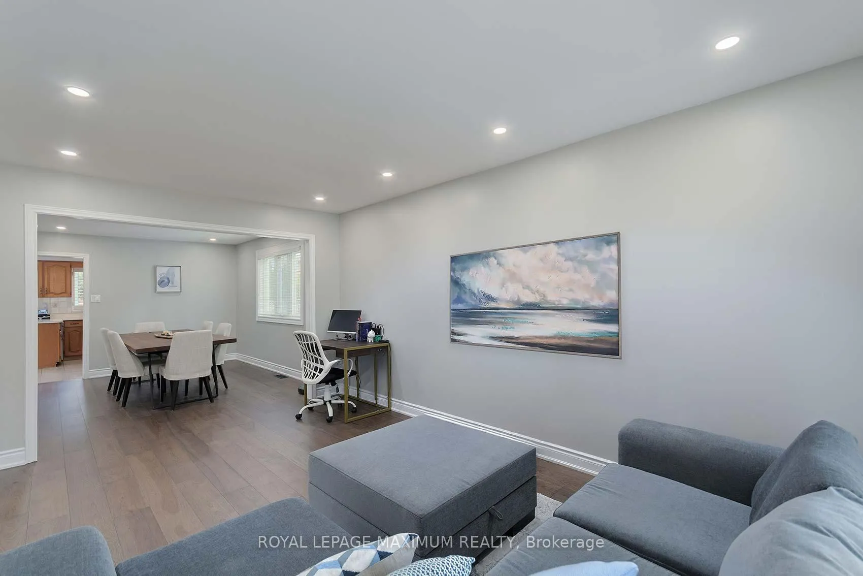 Photo 21 of 27 Looking Glass Crescent, Vaughan, East Woodbridge — HOMEH
