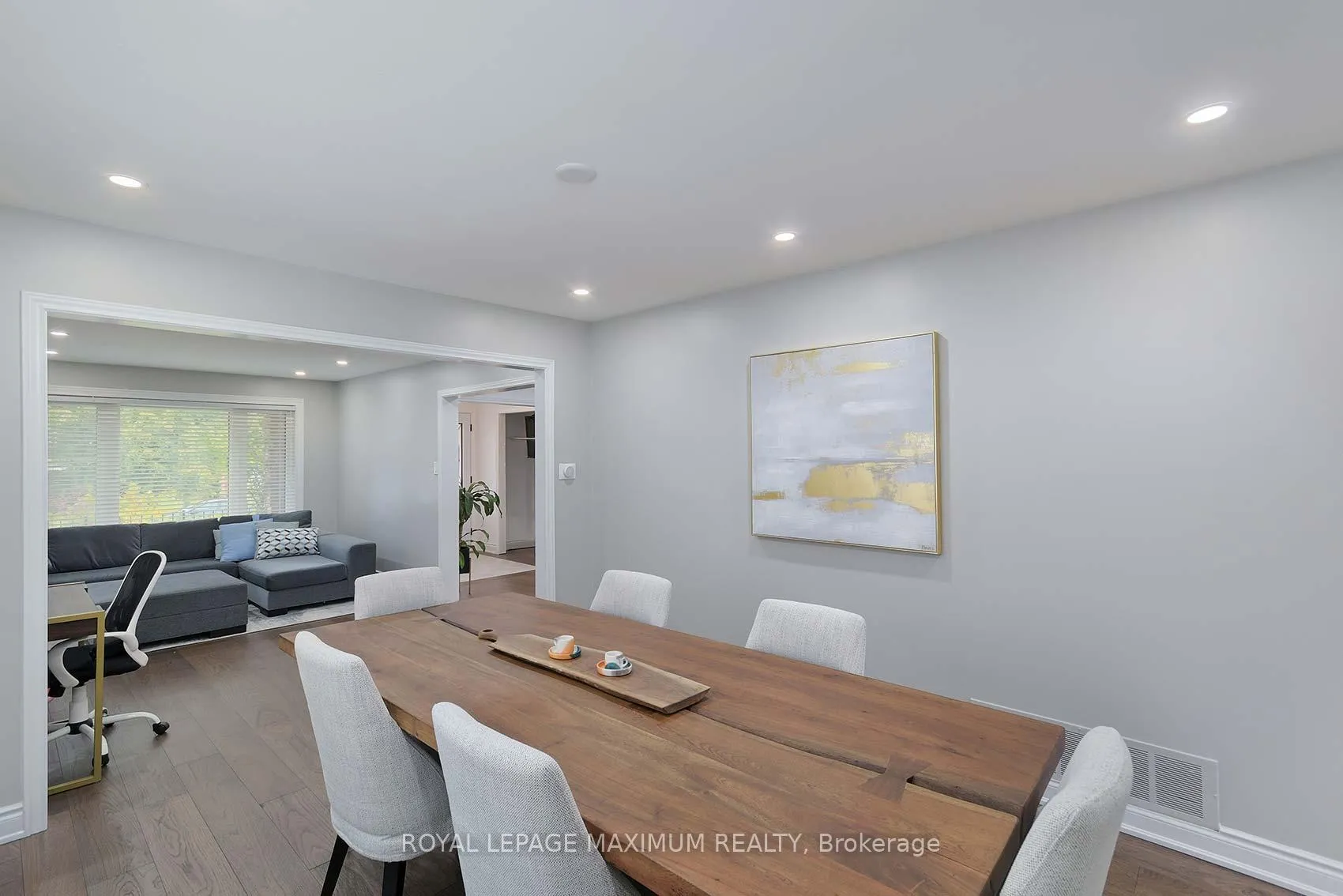 Photo 24 of 27 Looking Glass Crescent, Vaughan, East Woodbridge — HOMEH