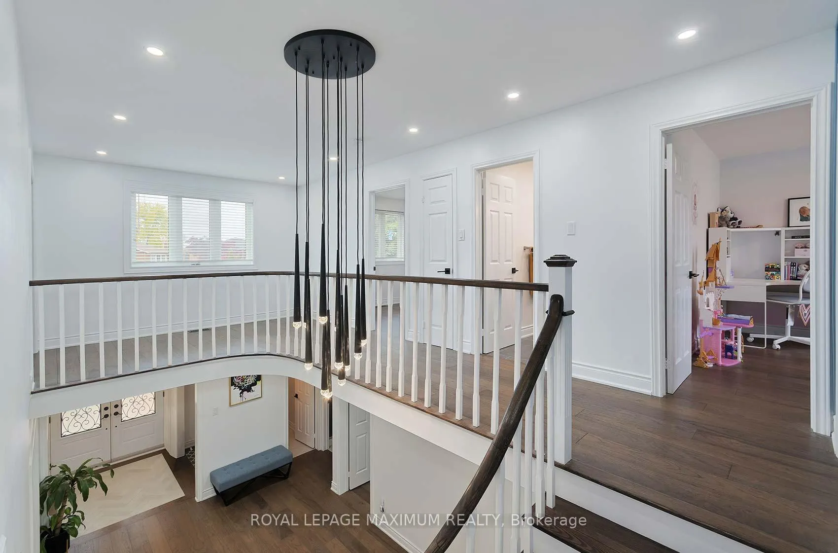 Photo 27 of 27 Looking Glass Crescent, Vaughan, East Woodbridge — HOMEH