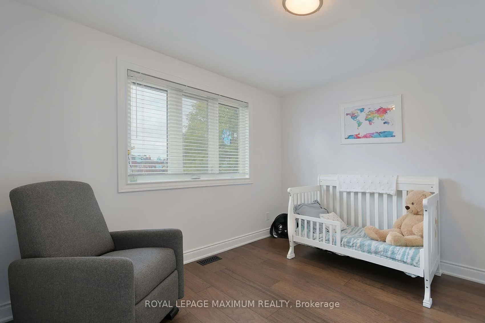 Photo 36 of 27 Looking Glass Crescent, Vaughan, East Woodbridge — HOMEH