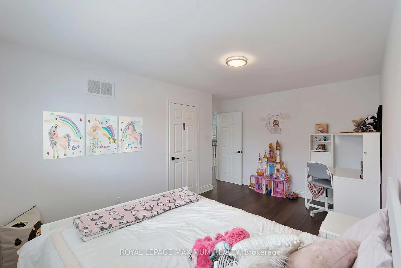 Photo 39 of 27 Looking Glass Crescent, Vaughan, East Woodbridge — HOMEH