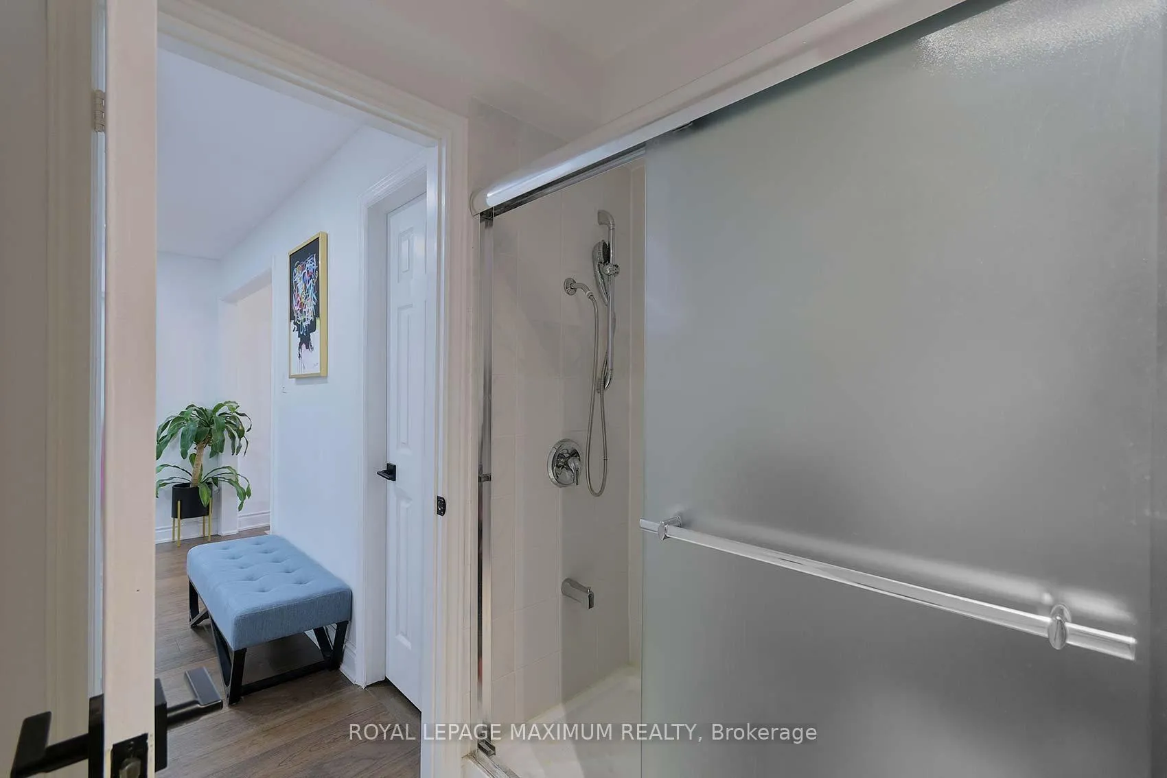 Photo 44 of 27 Looking Glass Crescent, Vaughan, East Woodbridge — HOMEH
