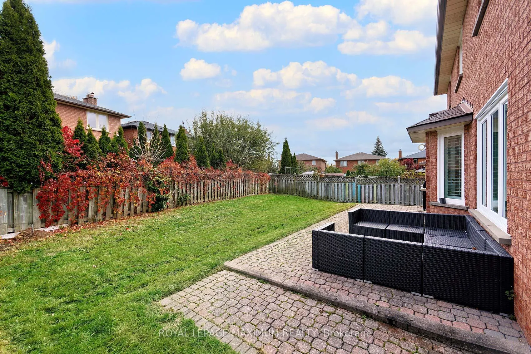 Photo 47 of 27 Looking Glass Crescent, Vaughan, East Woodbridge — HOMEH