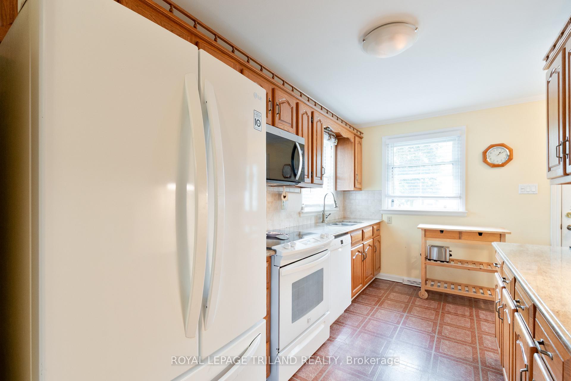 Photo 15 of 53 Treelawn Avenue, Aylmer — HOMEH