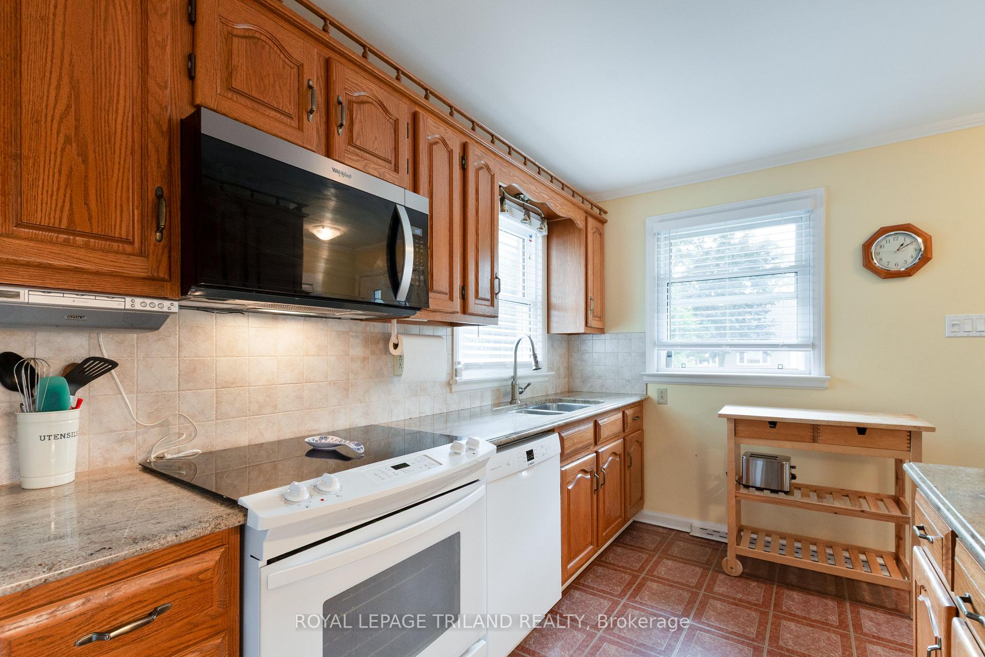 Photo 18 of 53 Treelawn Avenue, Aylmer — HOMEH